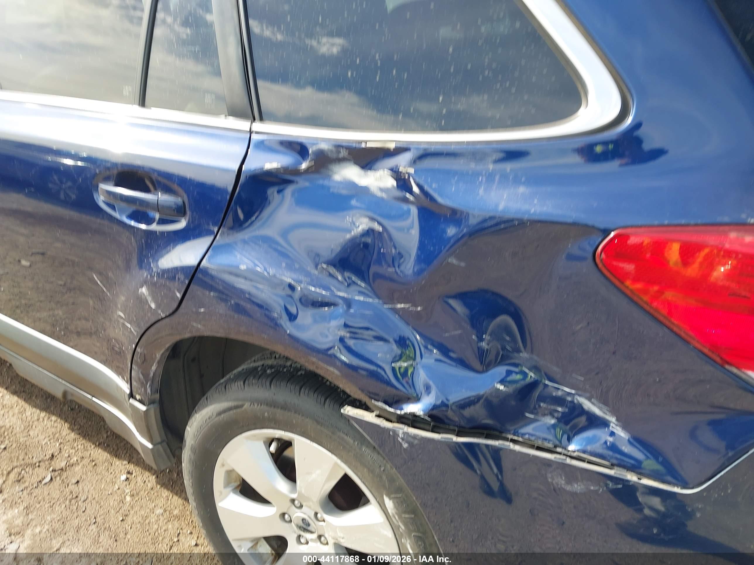 SUBARU OUTBACK image 6