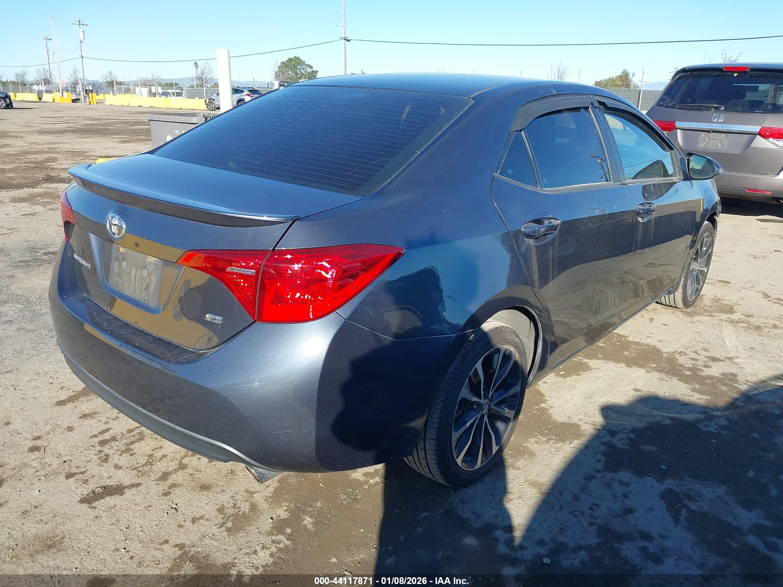 TOYOTA COROLLA image 4