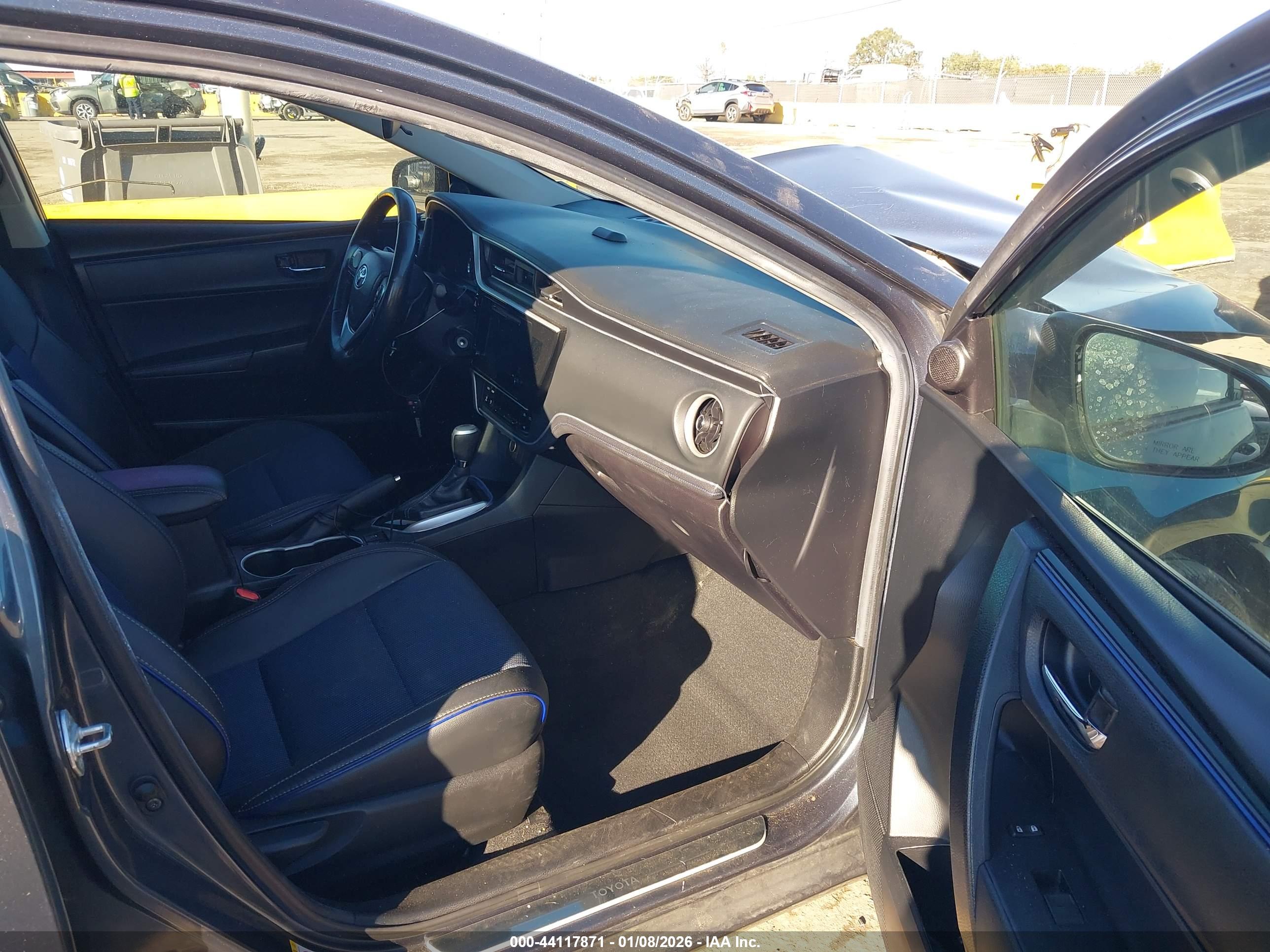 TOYOTA COROLLA image 5