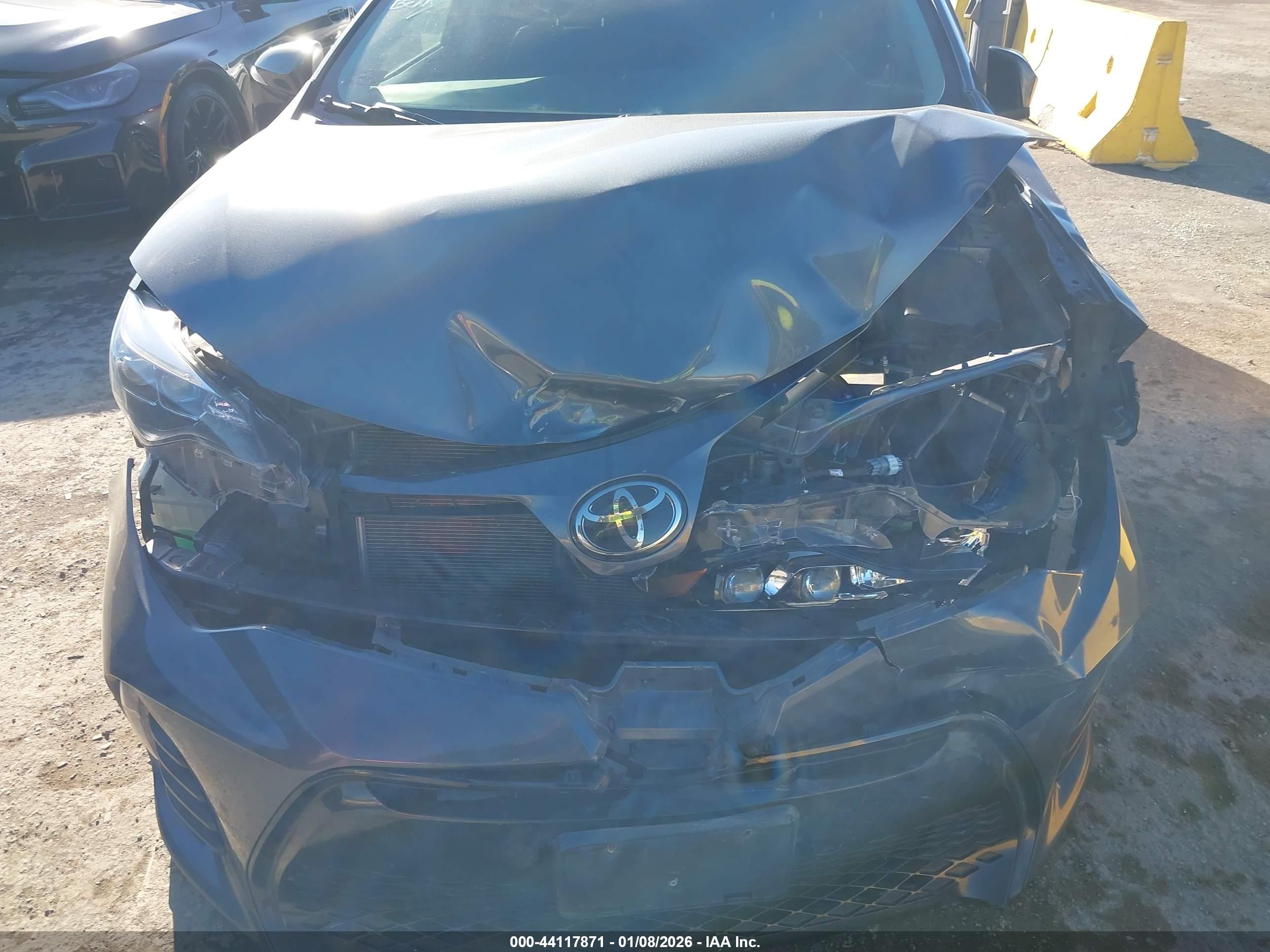 TOYOTA COROLLA image 6