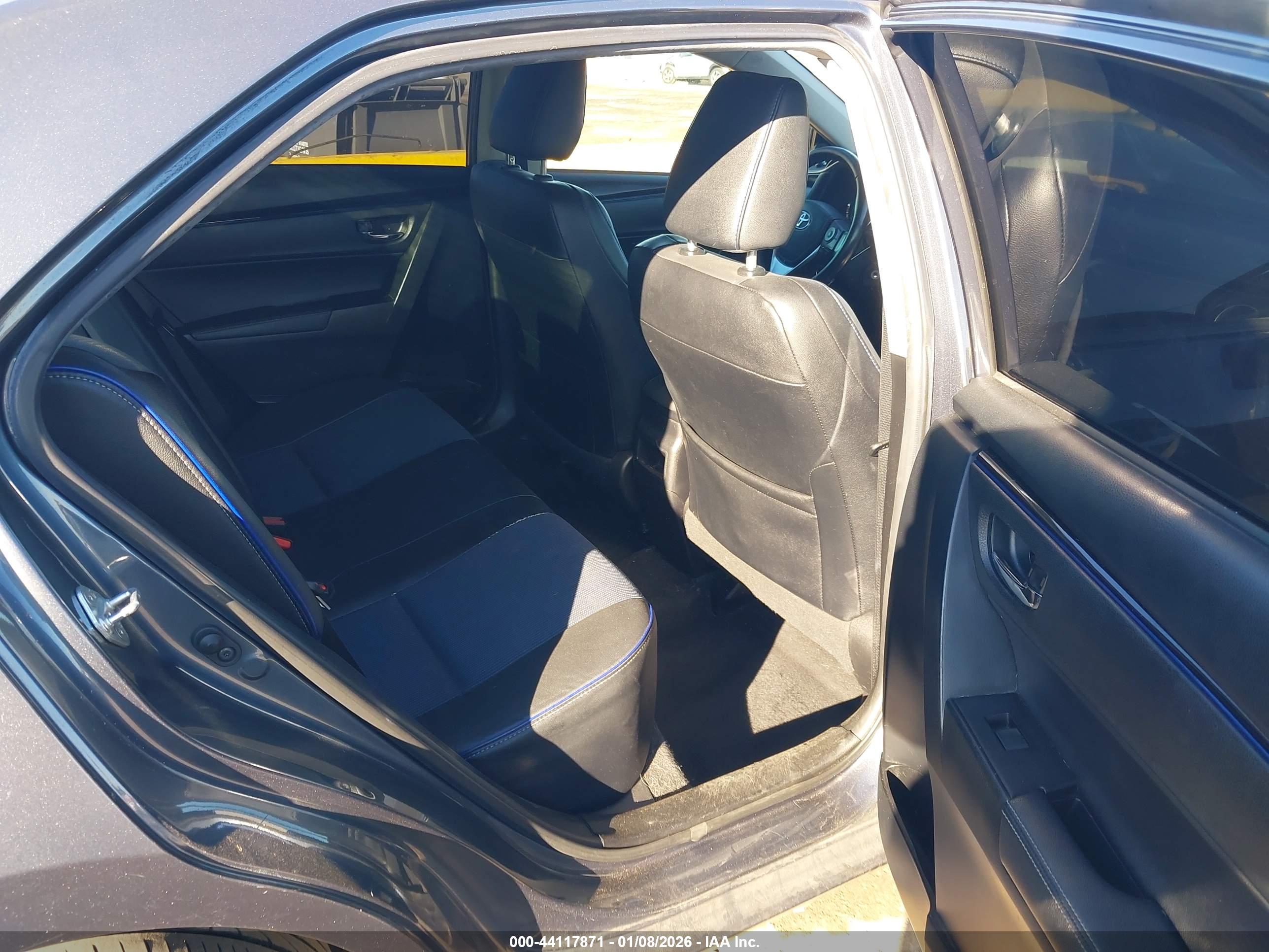 TOYOTA COROLLA image 8