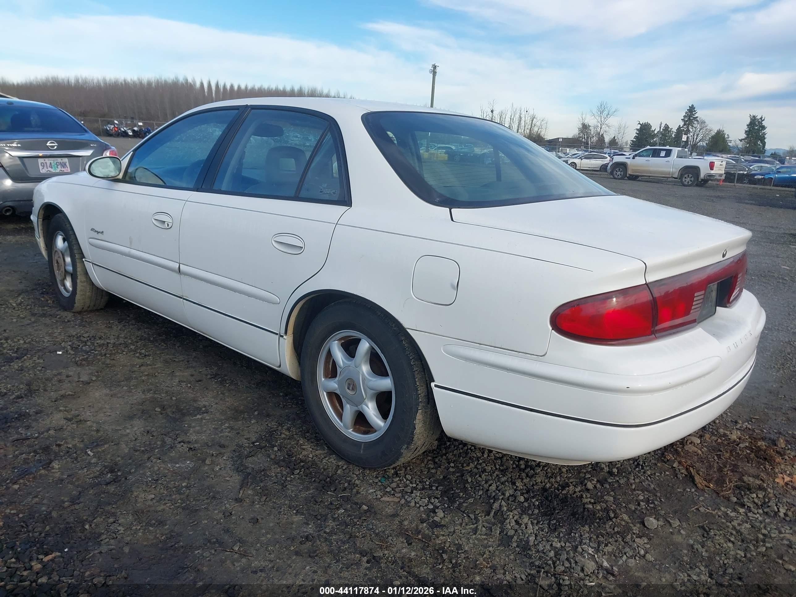 BUICK REGAL image 3