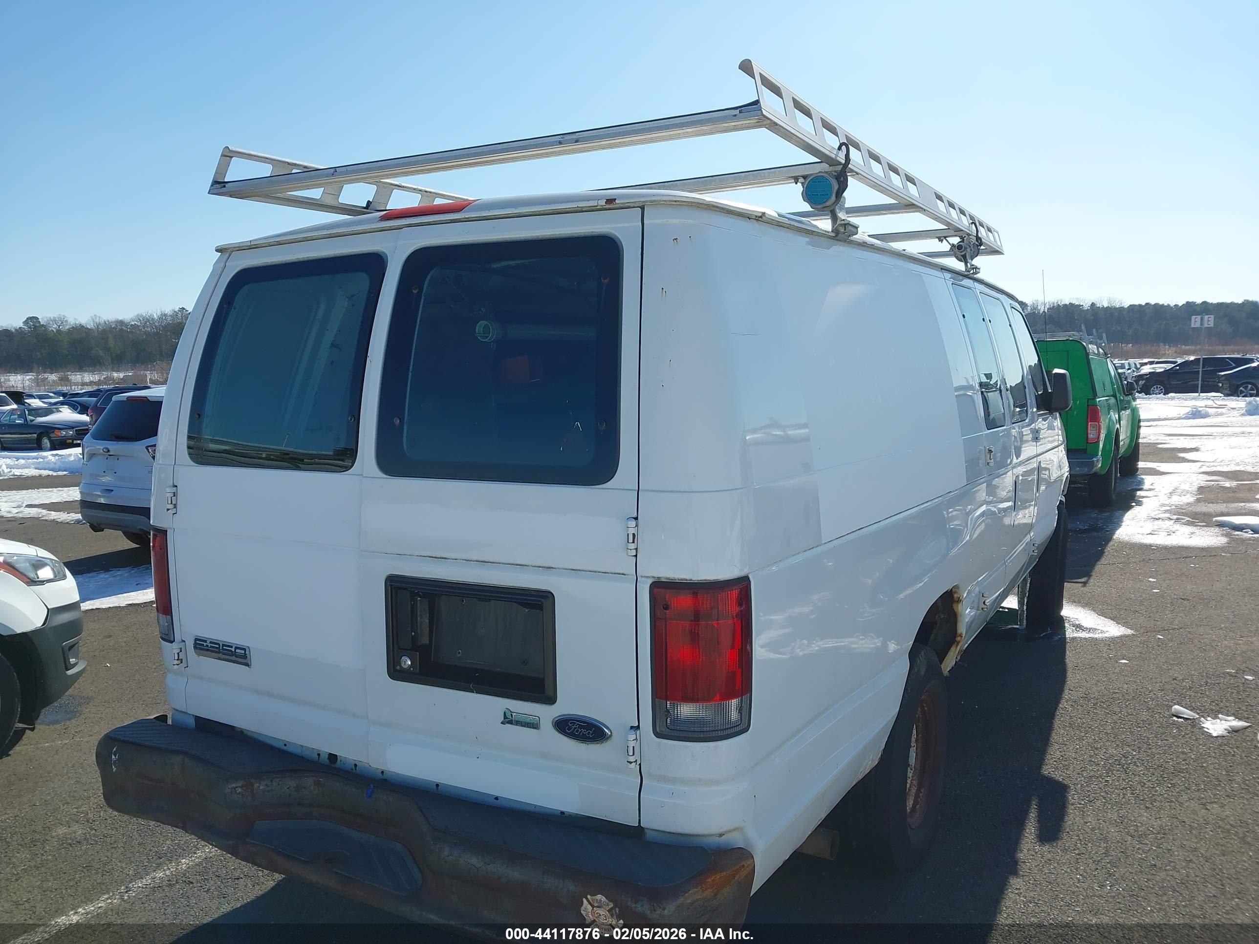 FORD E-350 image 4