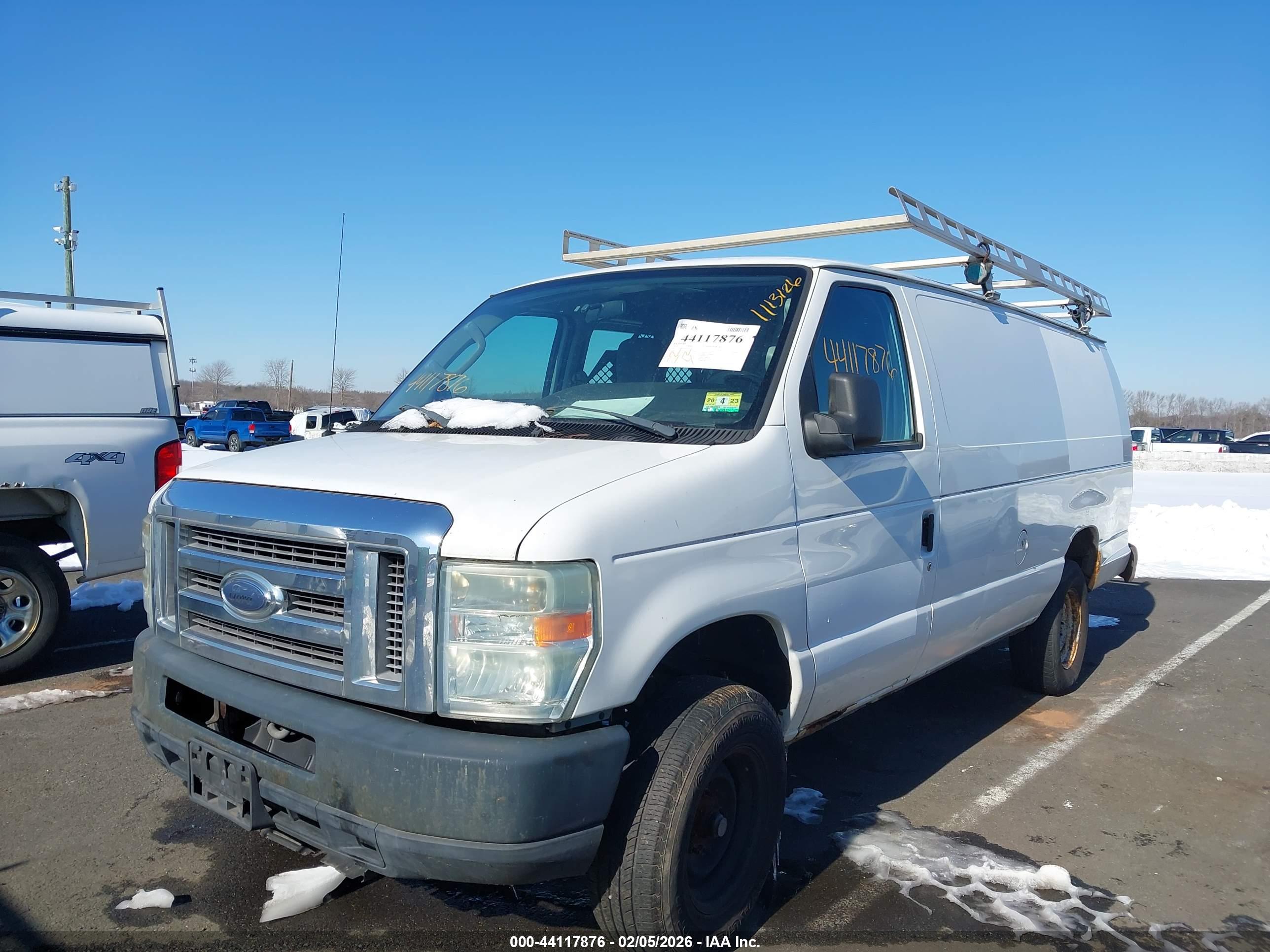 FORD E-350 image 6