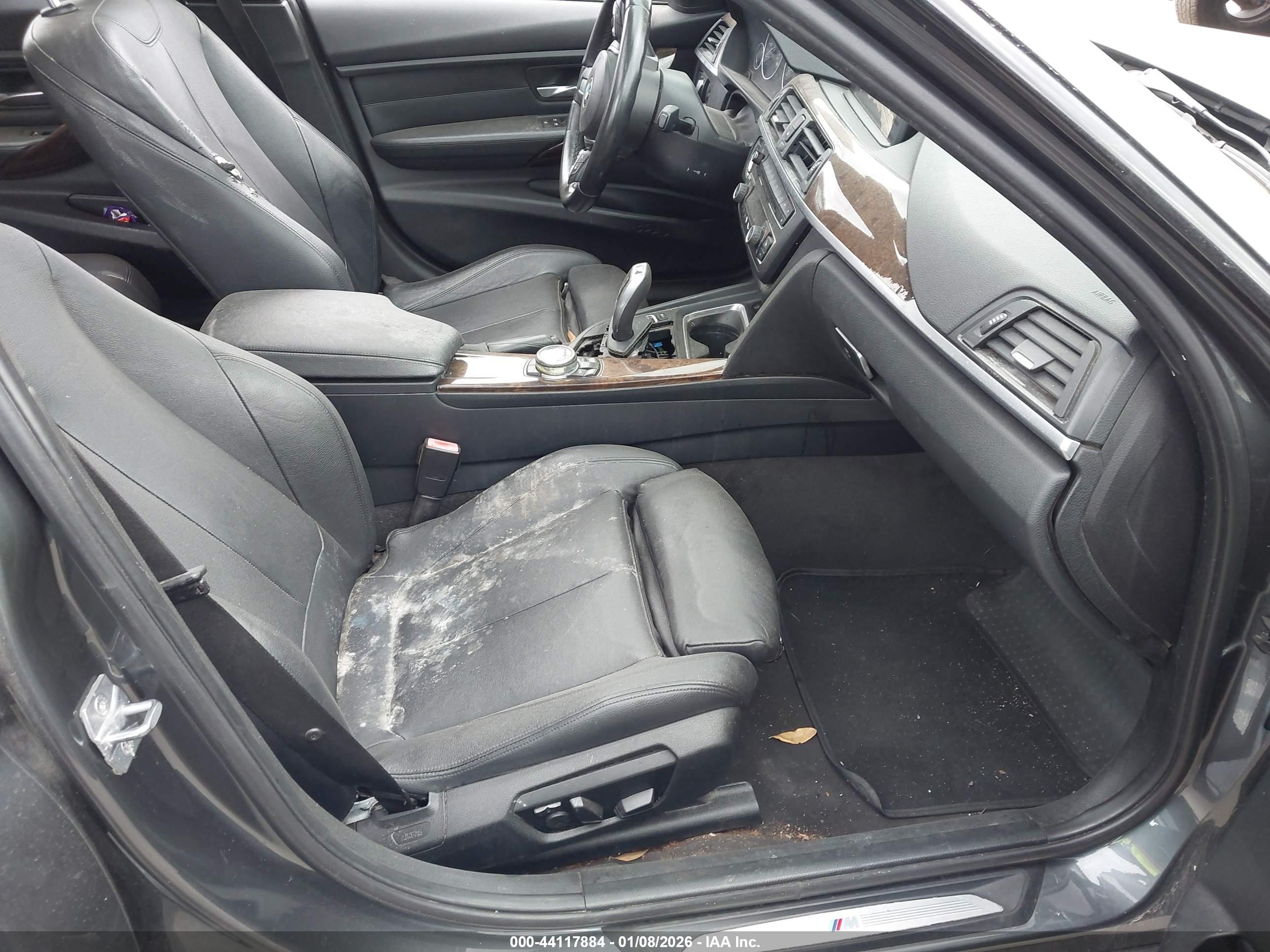 BMW 328I image 5