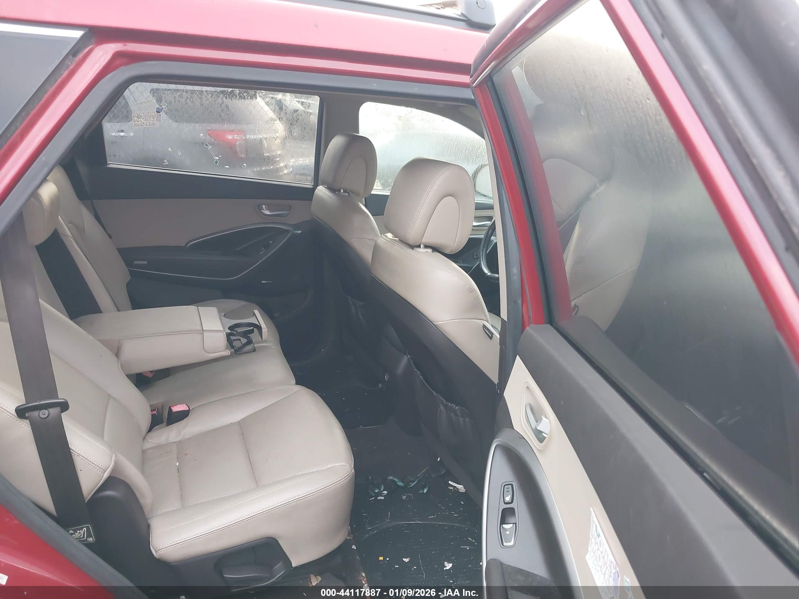 HYUNDAI SANTA image 8
