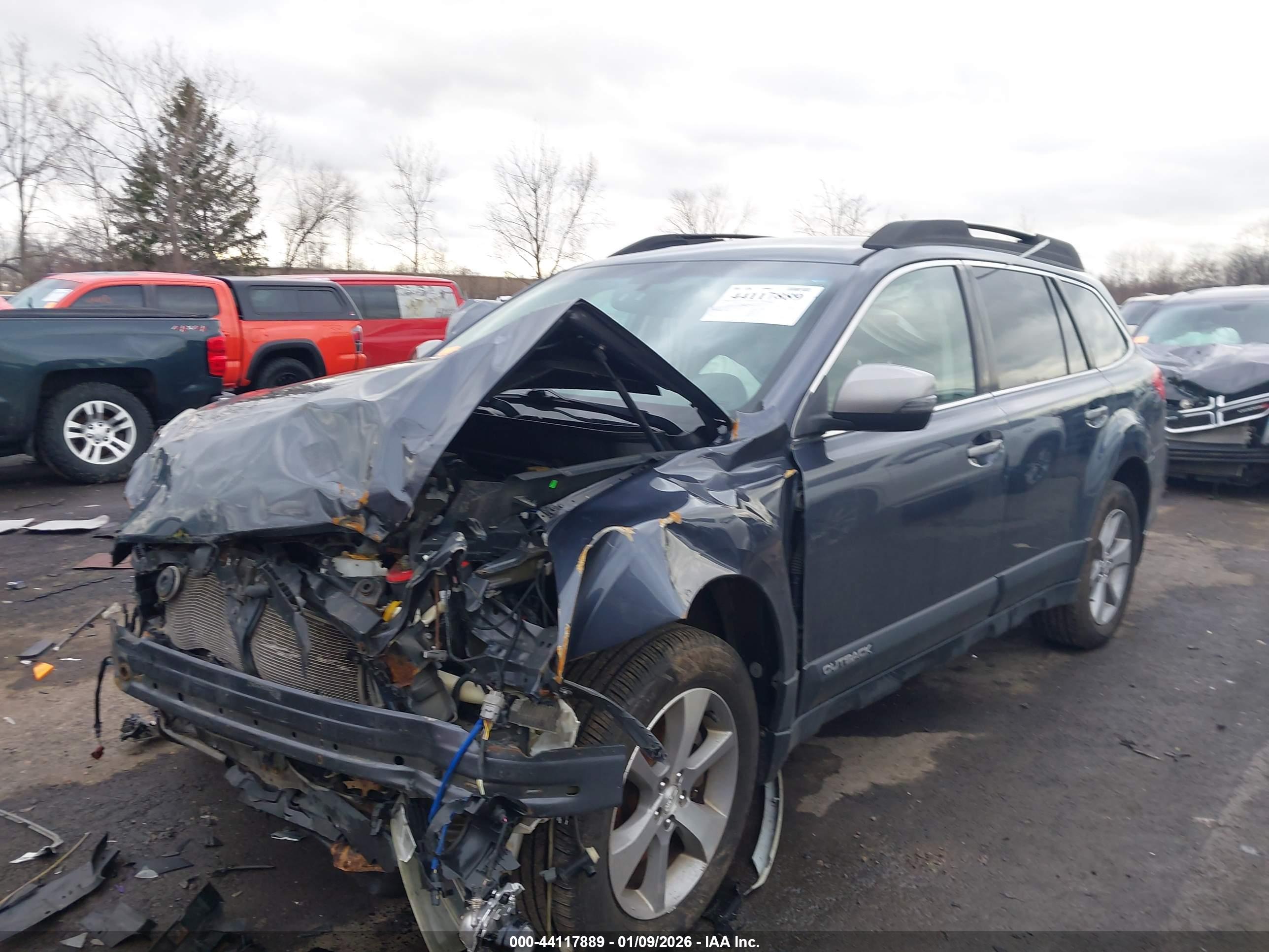 SUBARU OUTBACK image 2