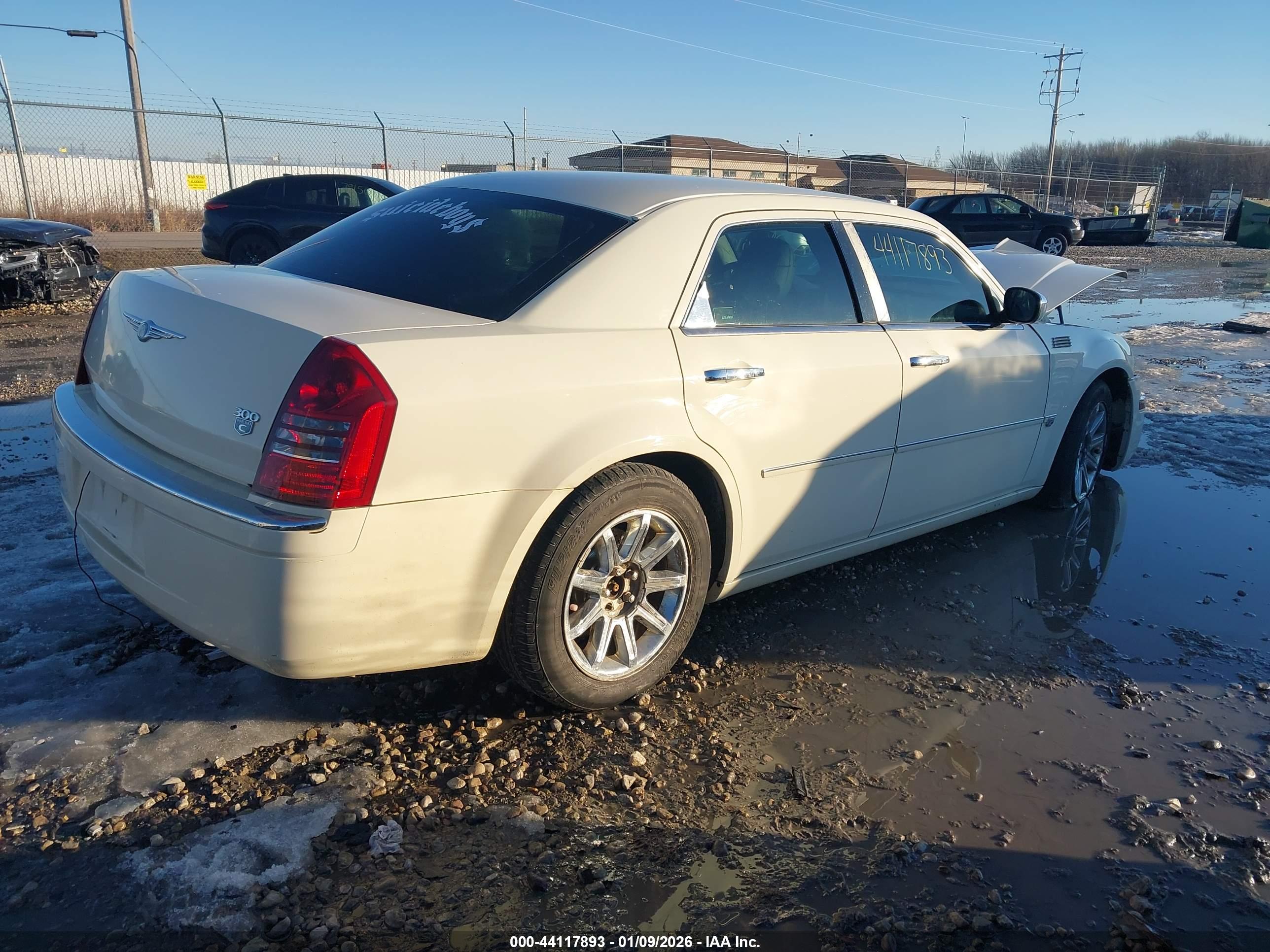 CHRYSLER 300C image 4