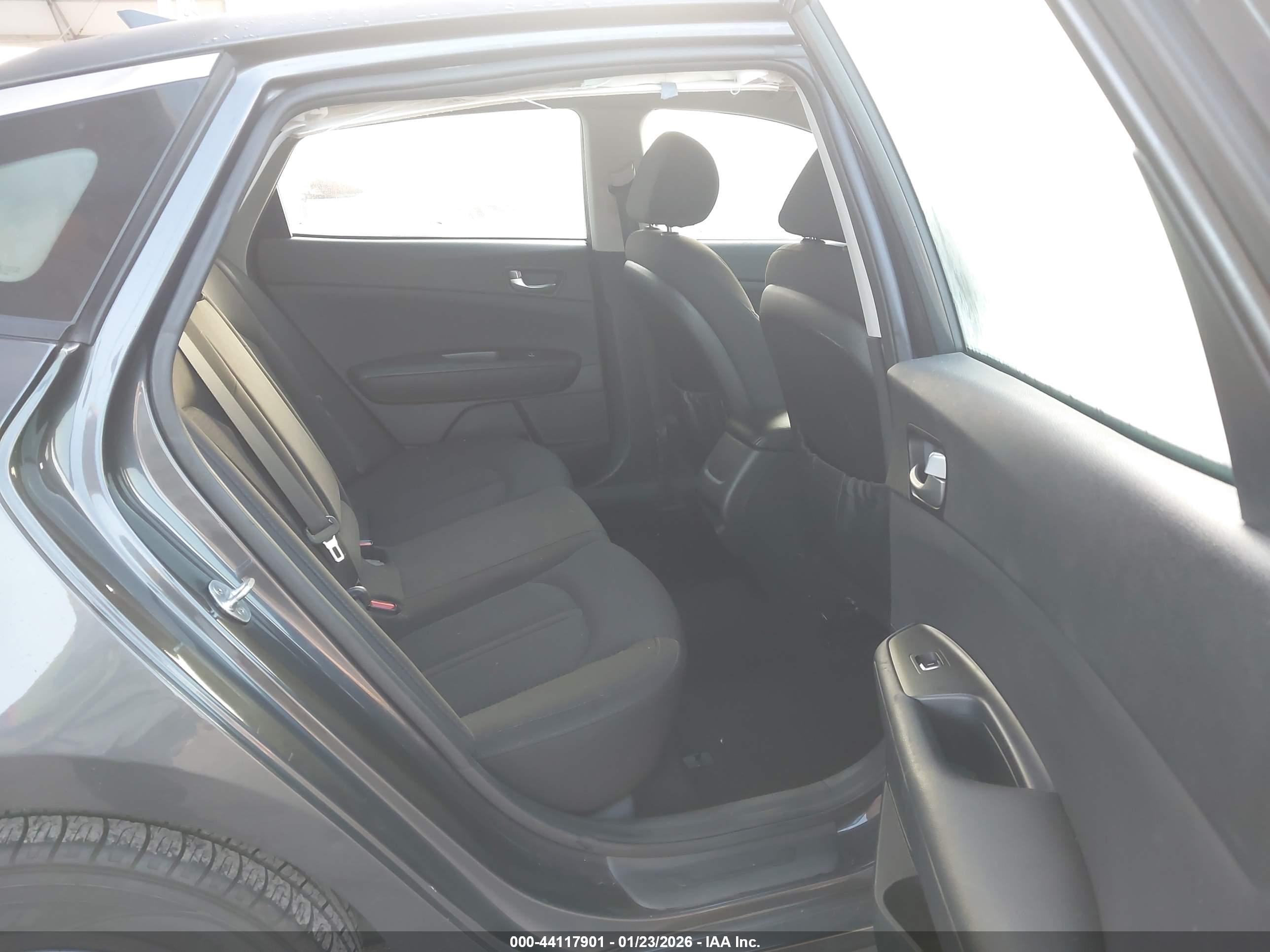 KIA OPTIMA image 8