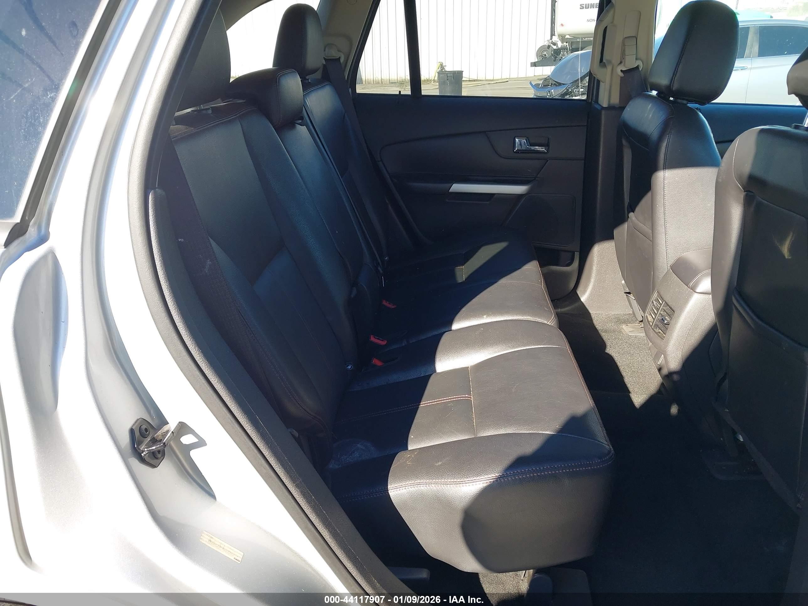FORD EDGE image 8