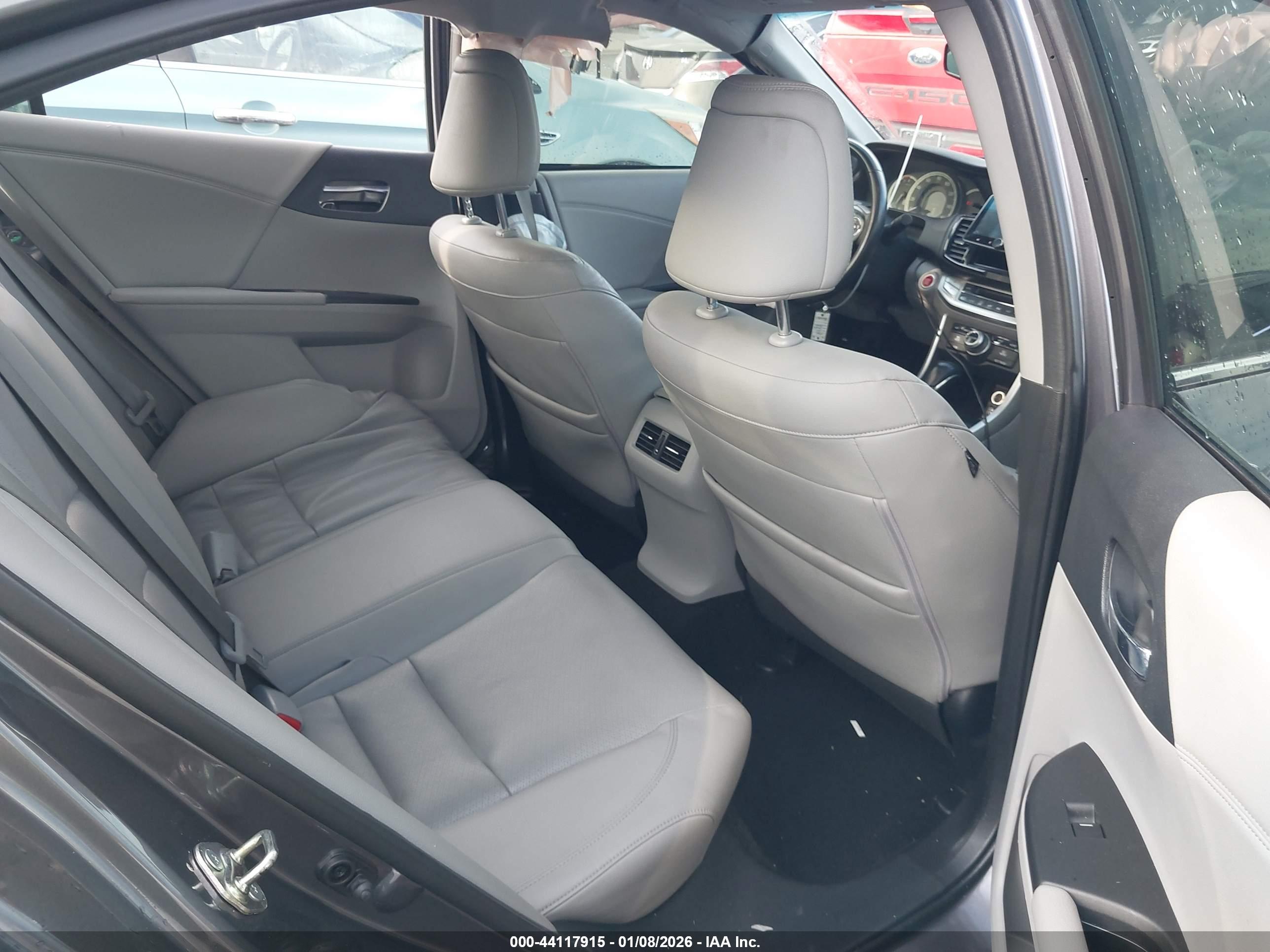 HONDA ACCORD image 8