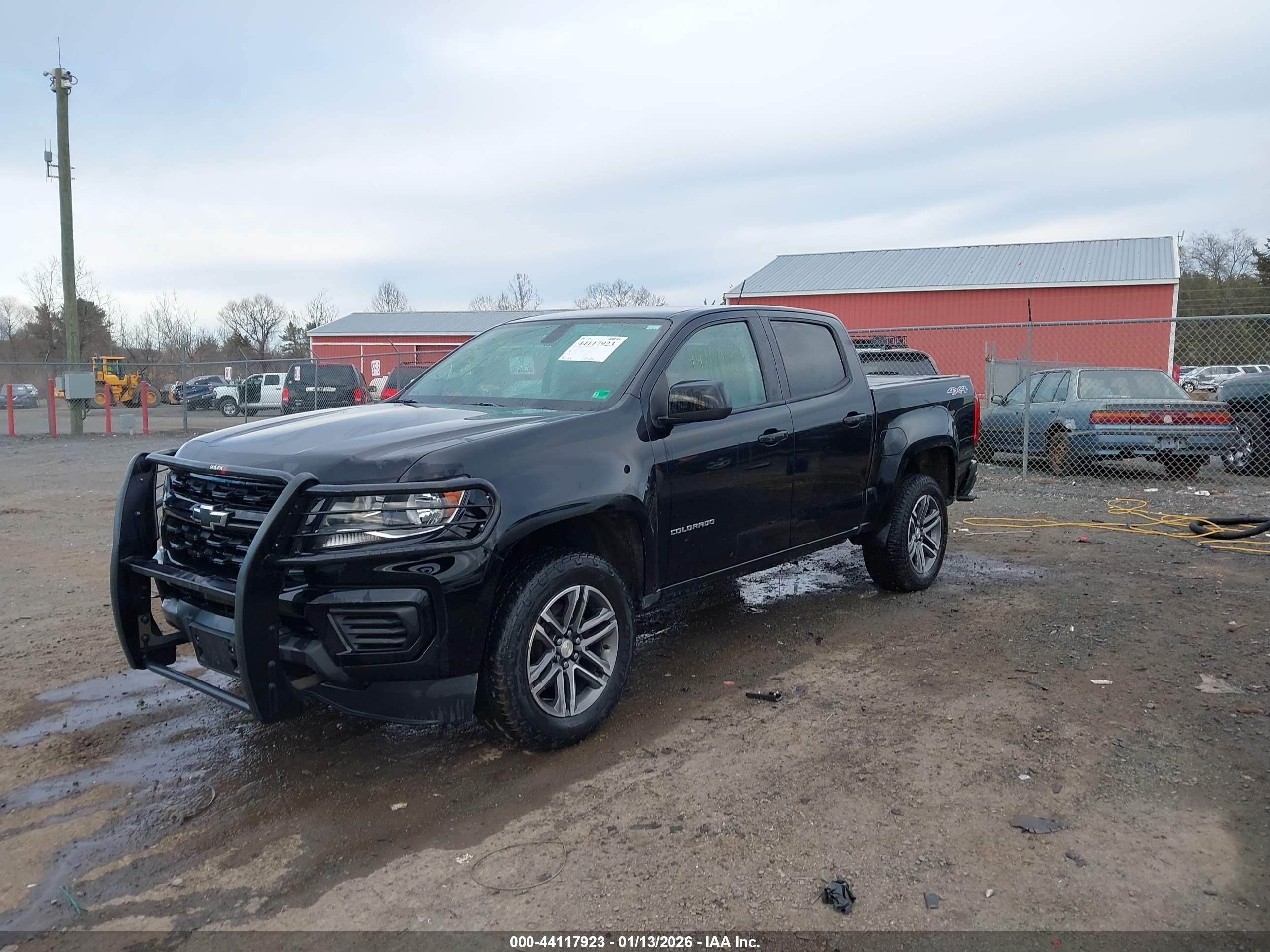 CHEVROLET COLORADO image 2
