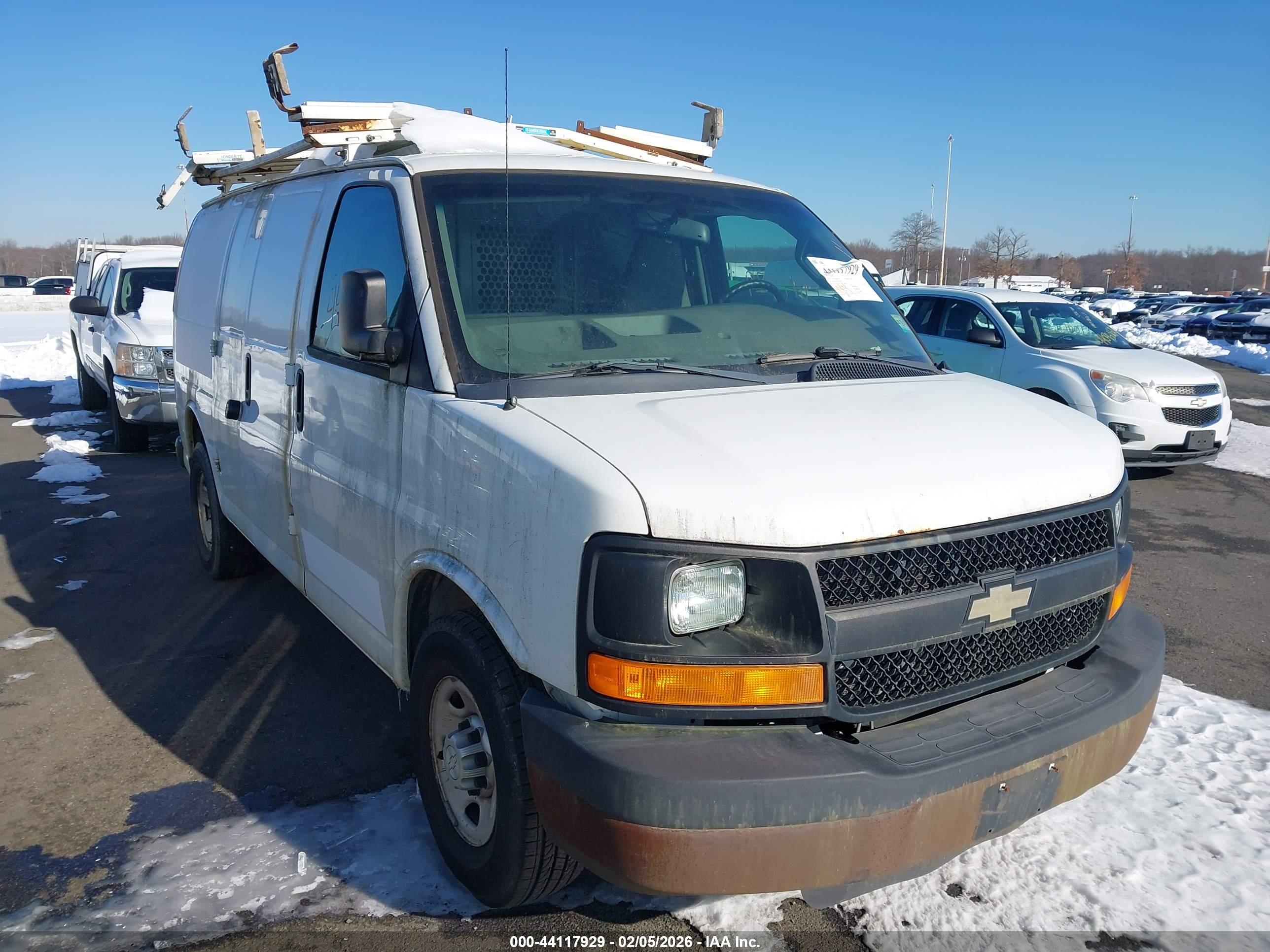 CHEVROLET EXPRESS image 6