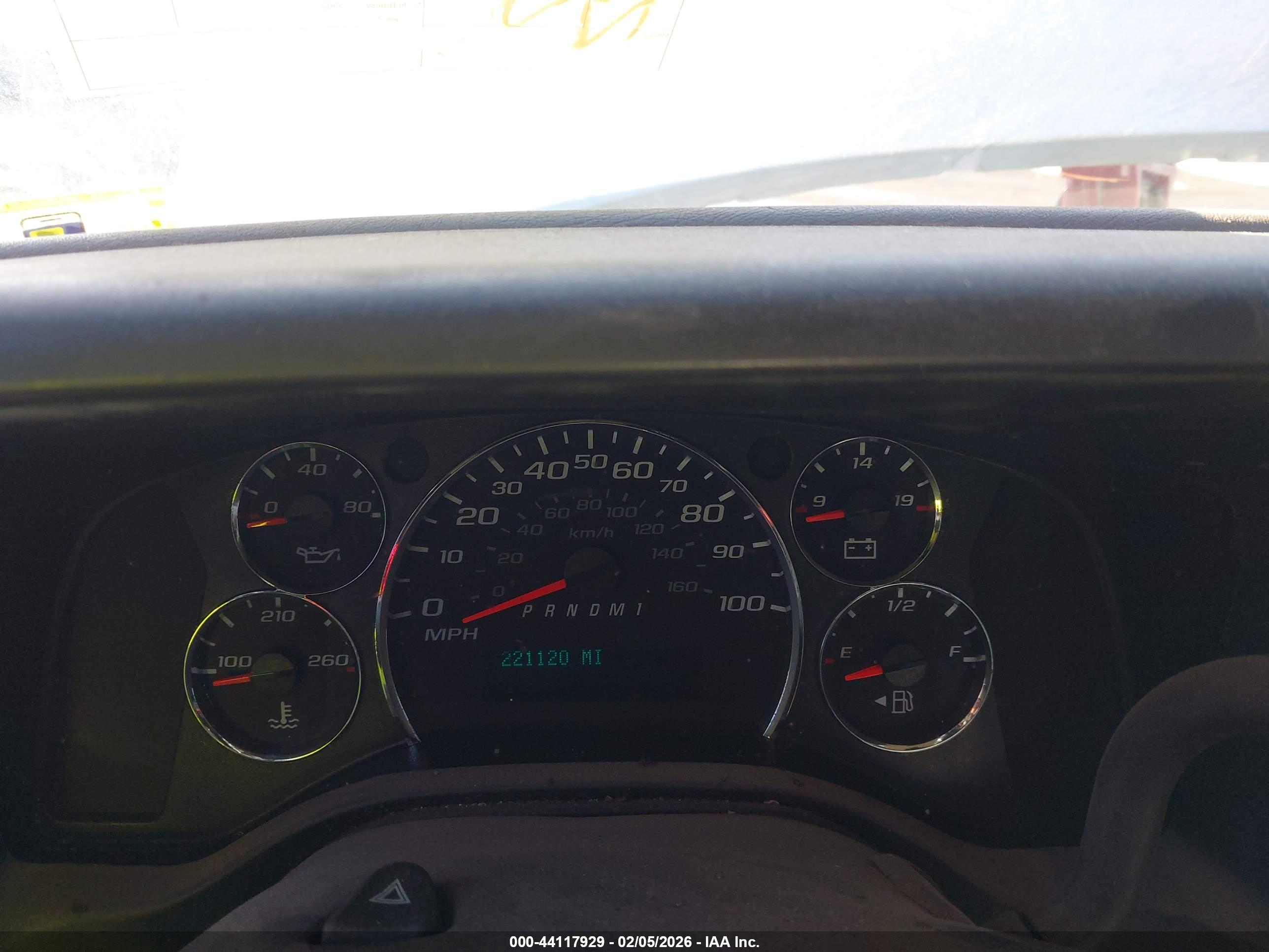 CHEVROLET EXPRESS image 7