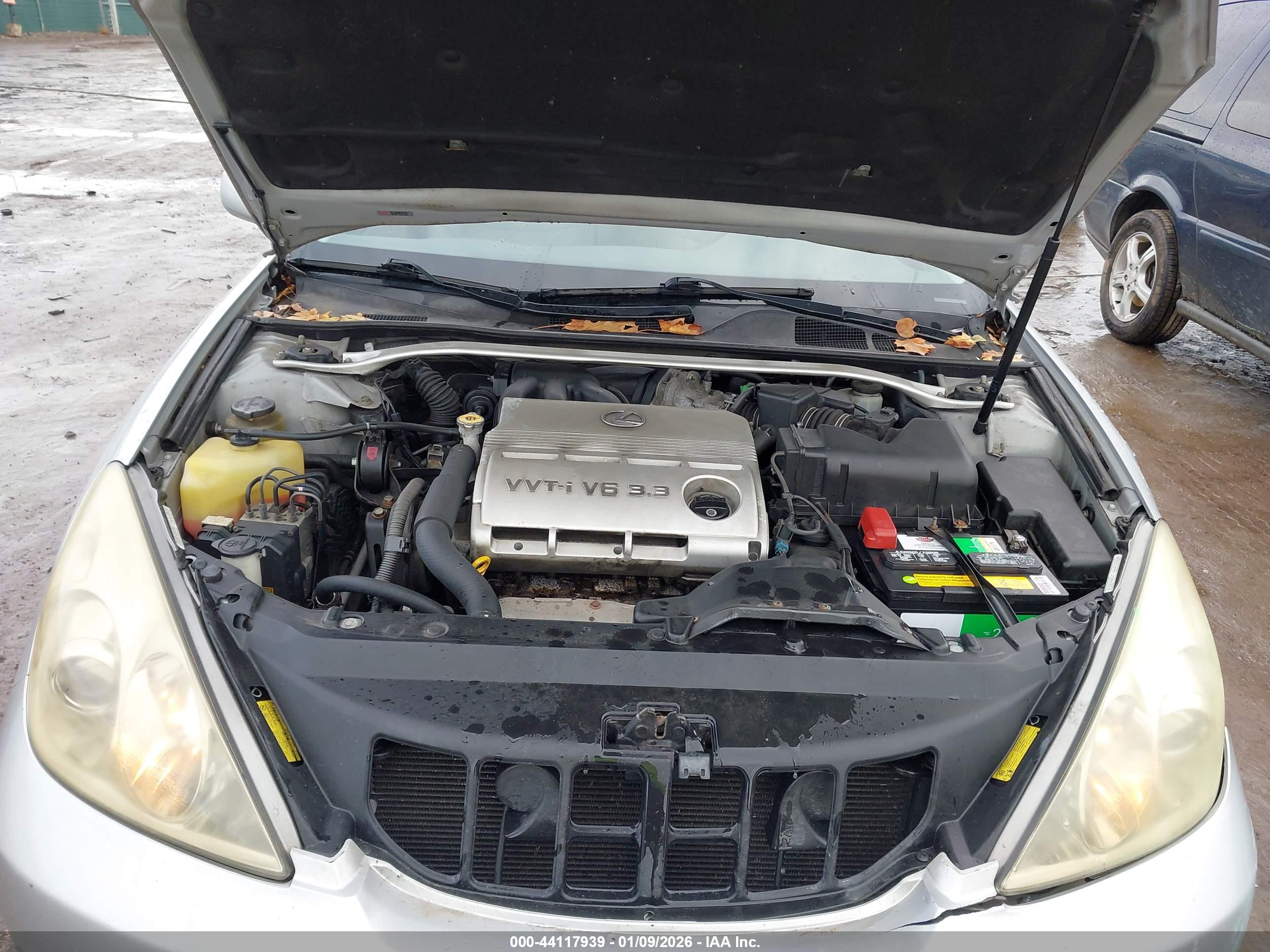 LEXUS ES image 10