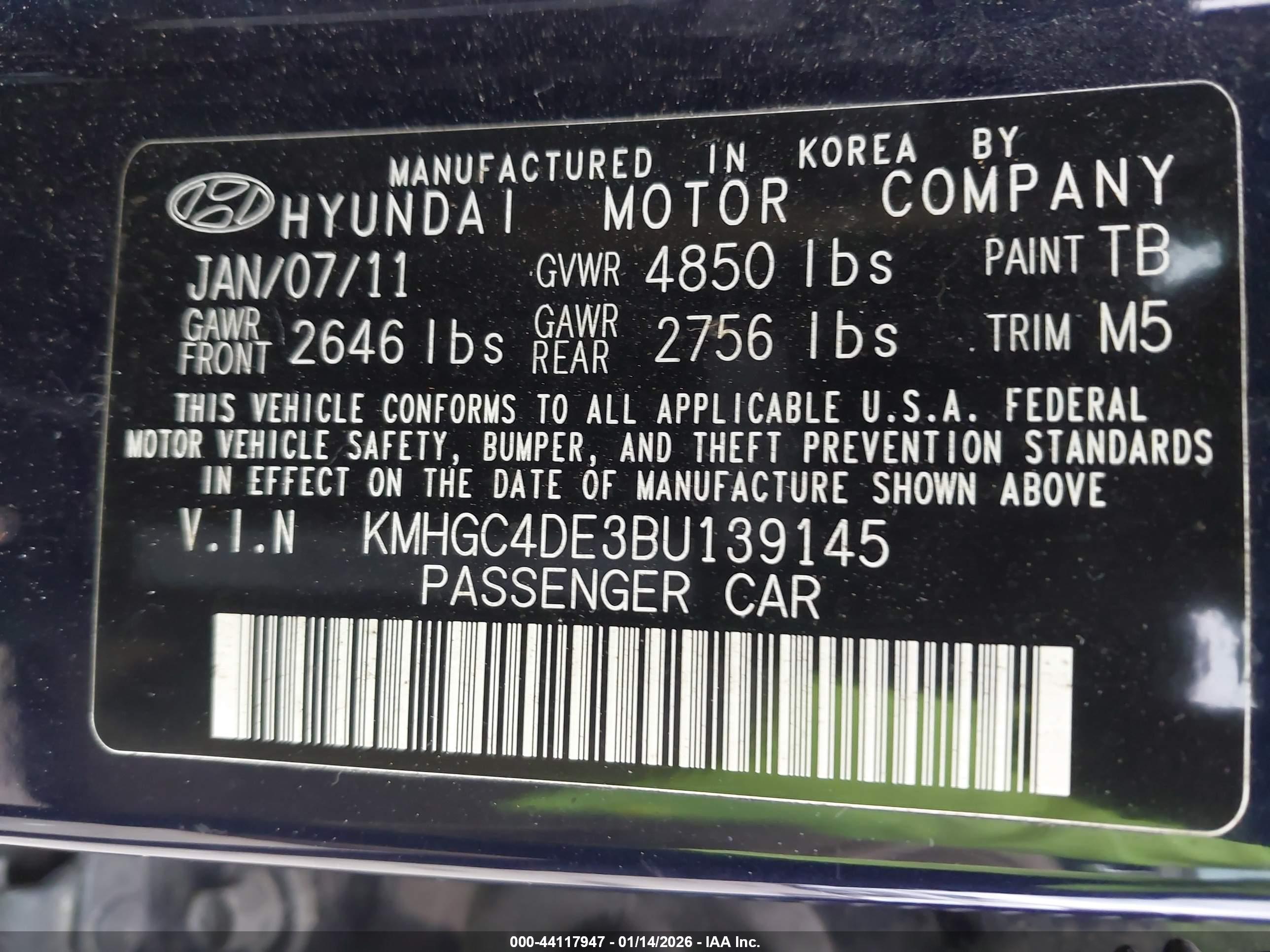 HYUNDAI GENESIS image 9