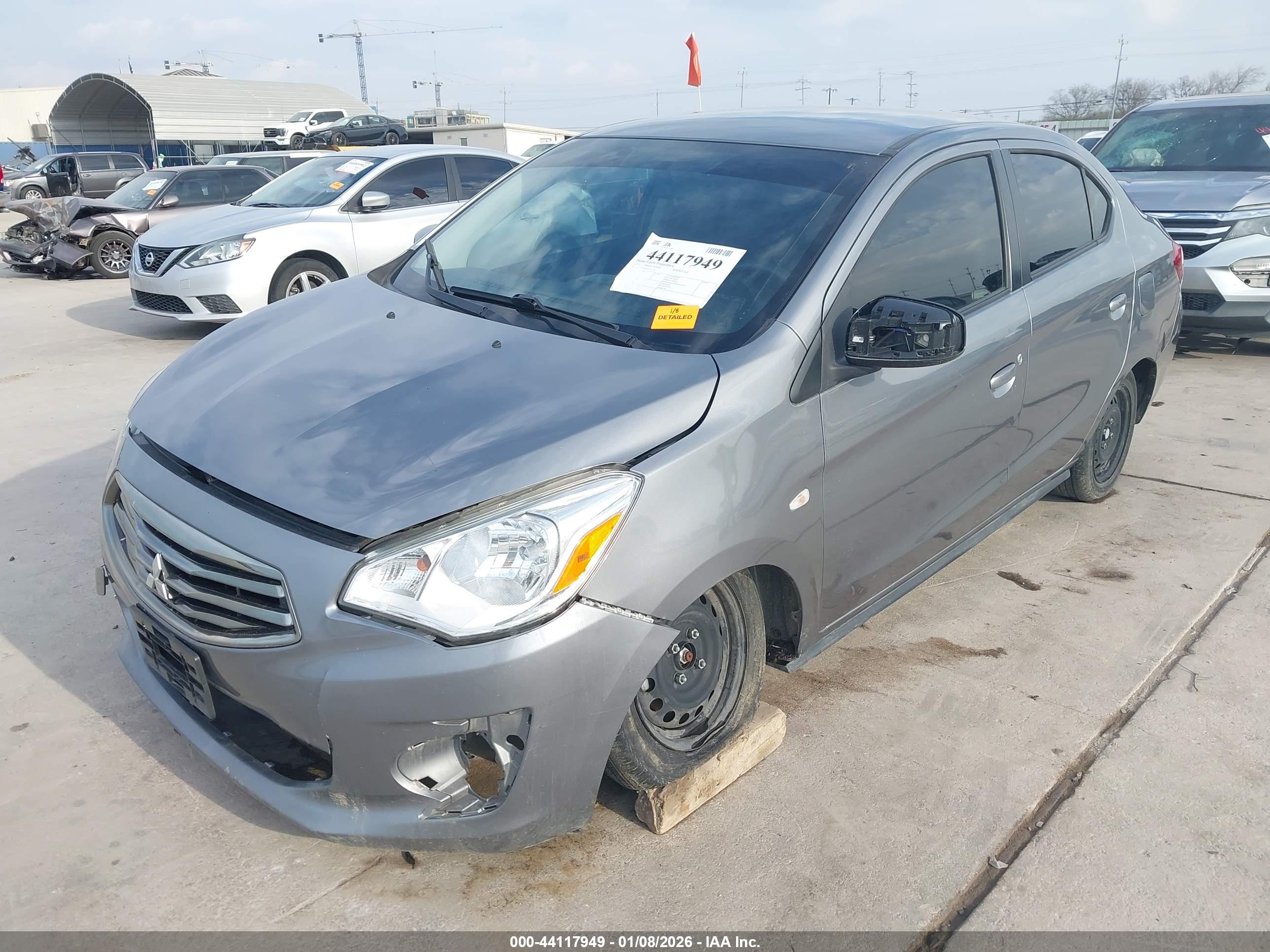 MITSUBISHI MIRAGE image 2