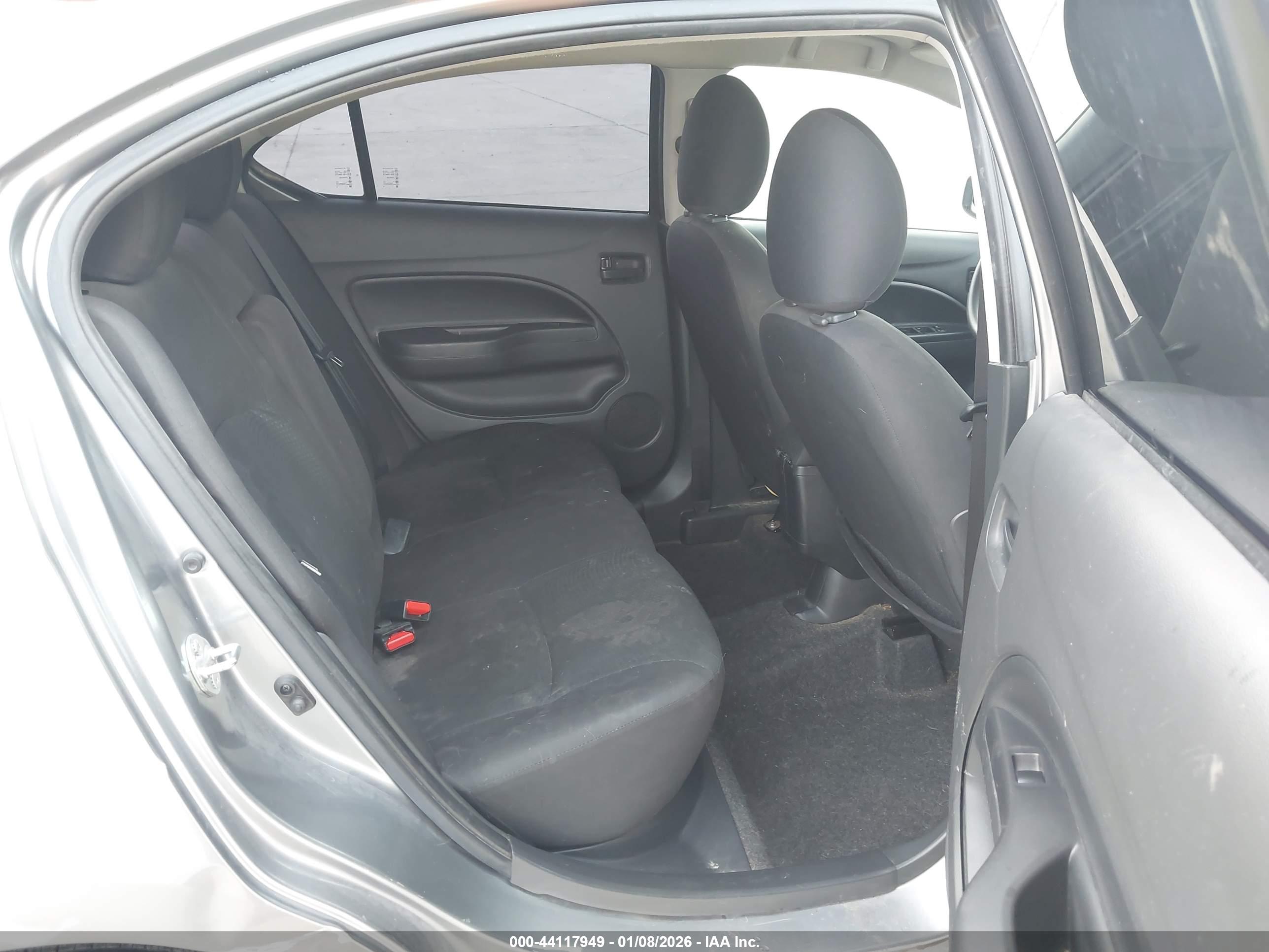 MITSUBISHI MIRAGE image 8