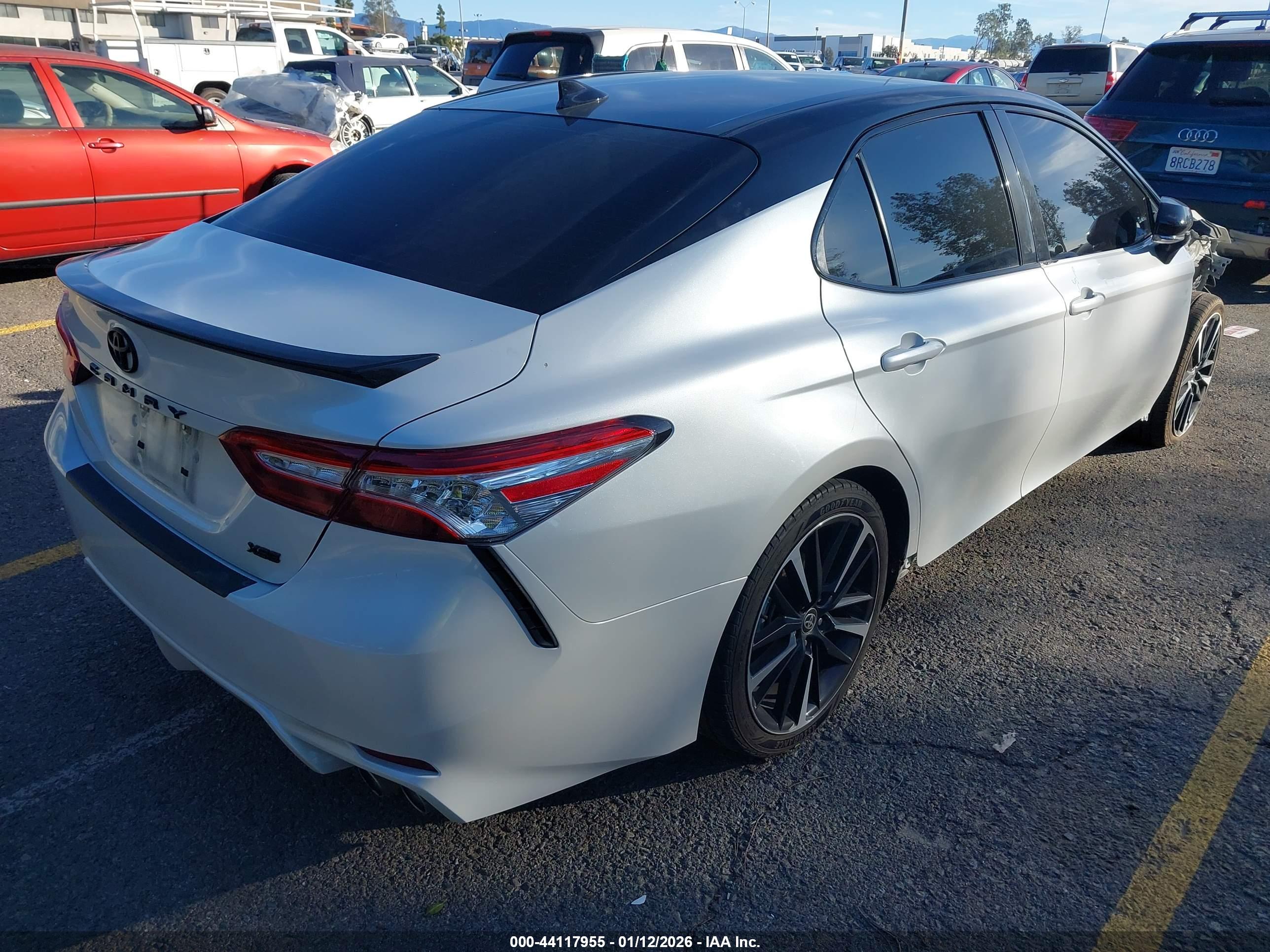 TOYOTA CAMRY image 4