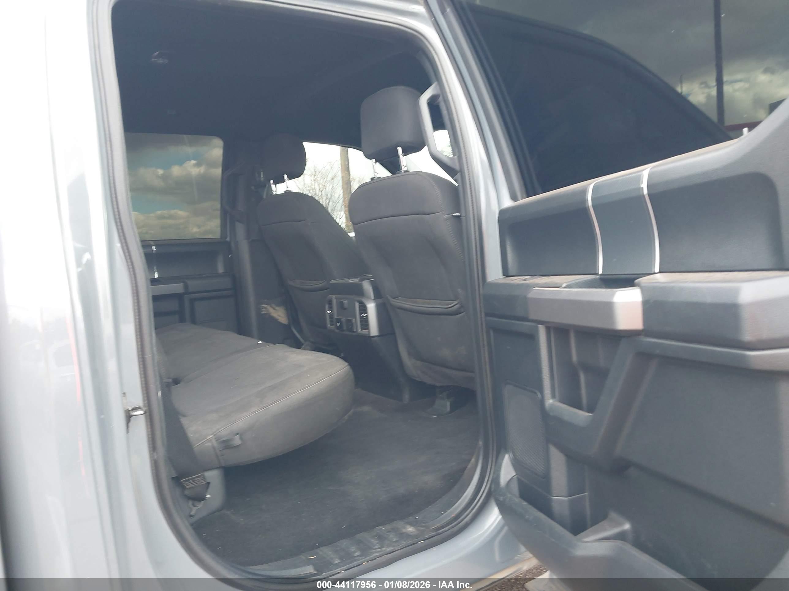 FORD F-150 image 8