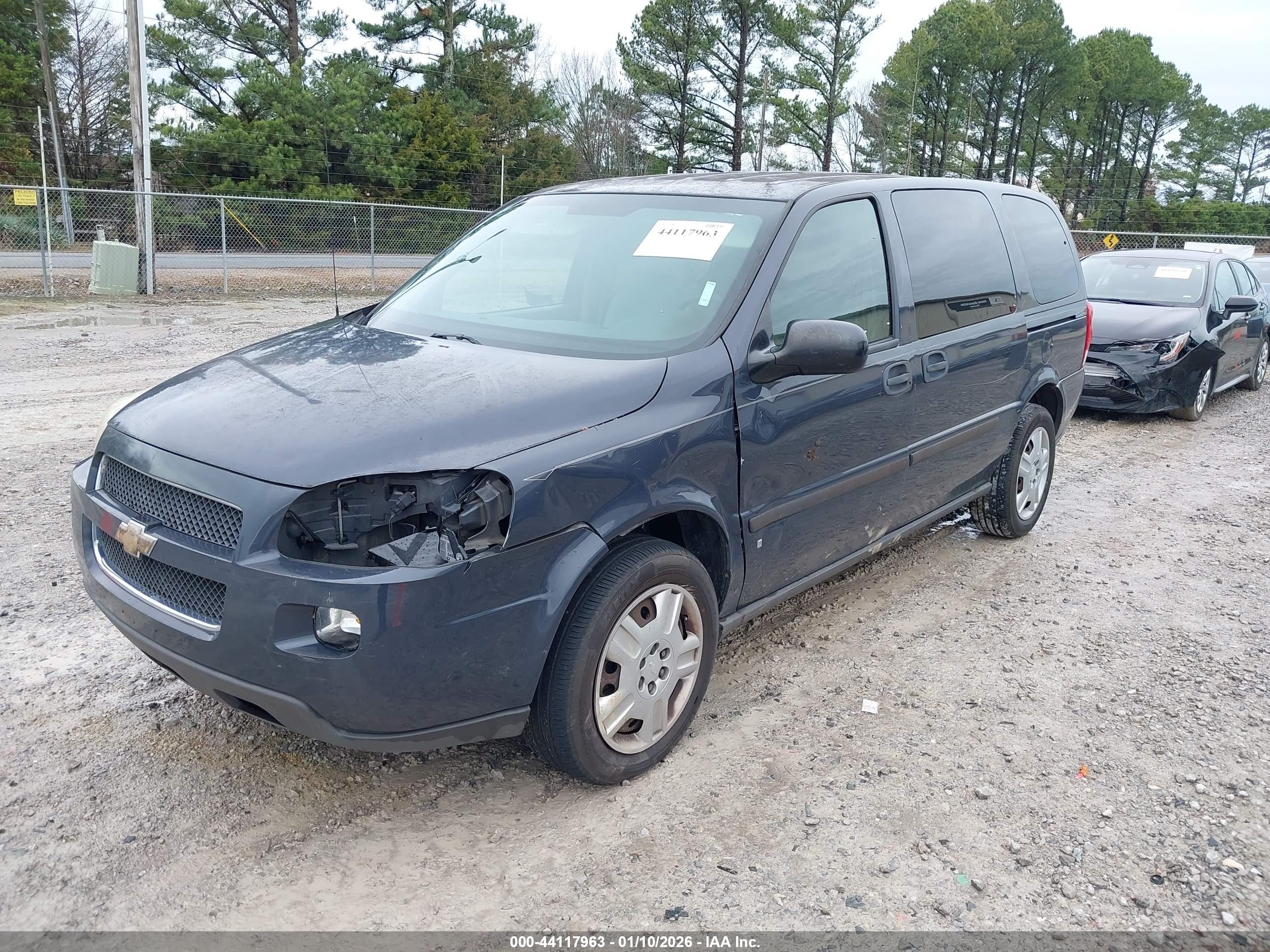 CHEVROLET UPLANDER image 6