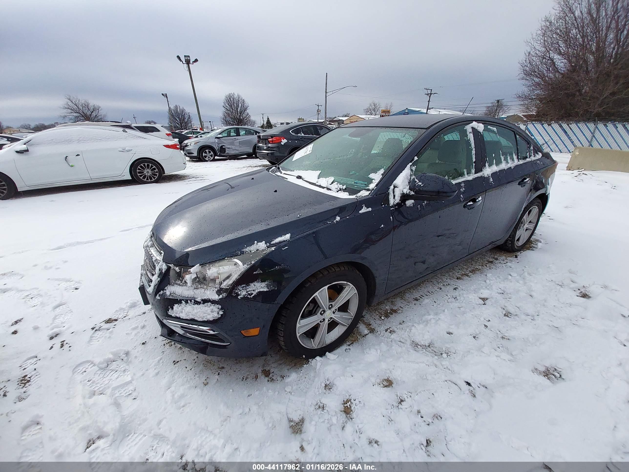 CHEVROLET CRUZE image 2