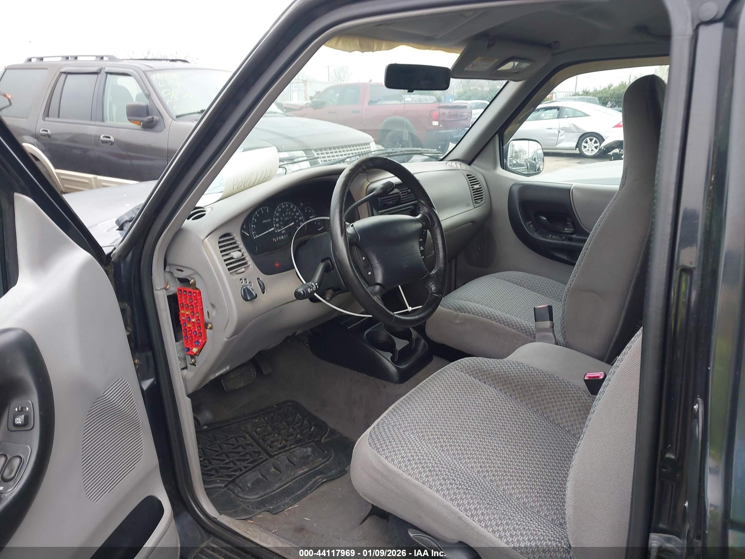 FORD RANGER image 5
