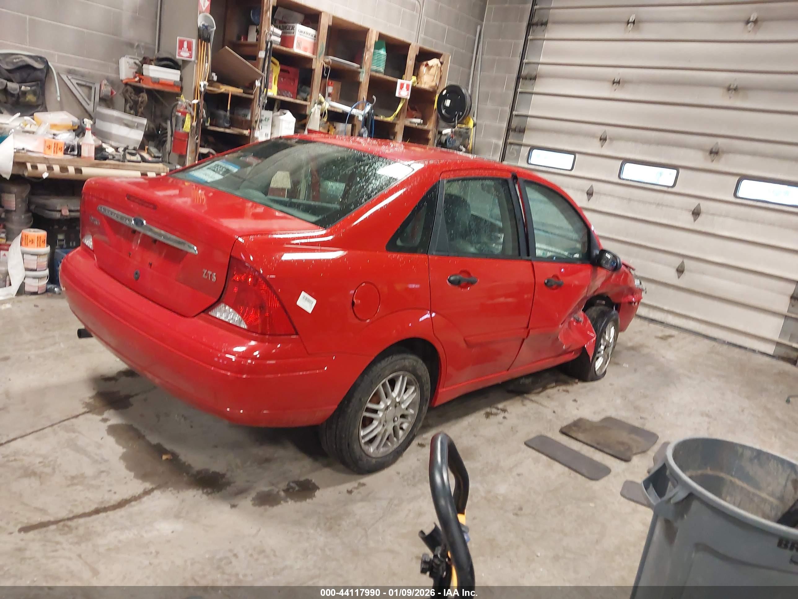 FORD FOCUS image 4