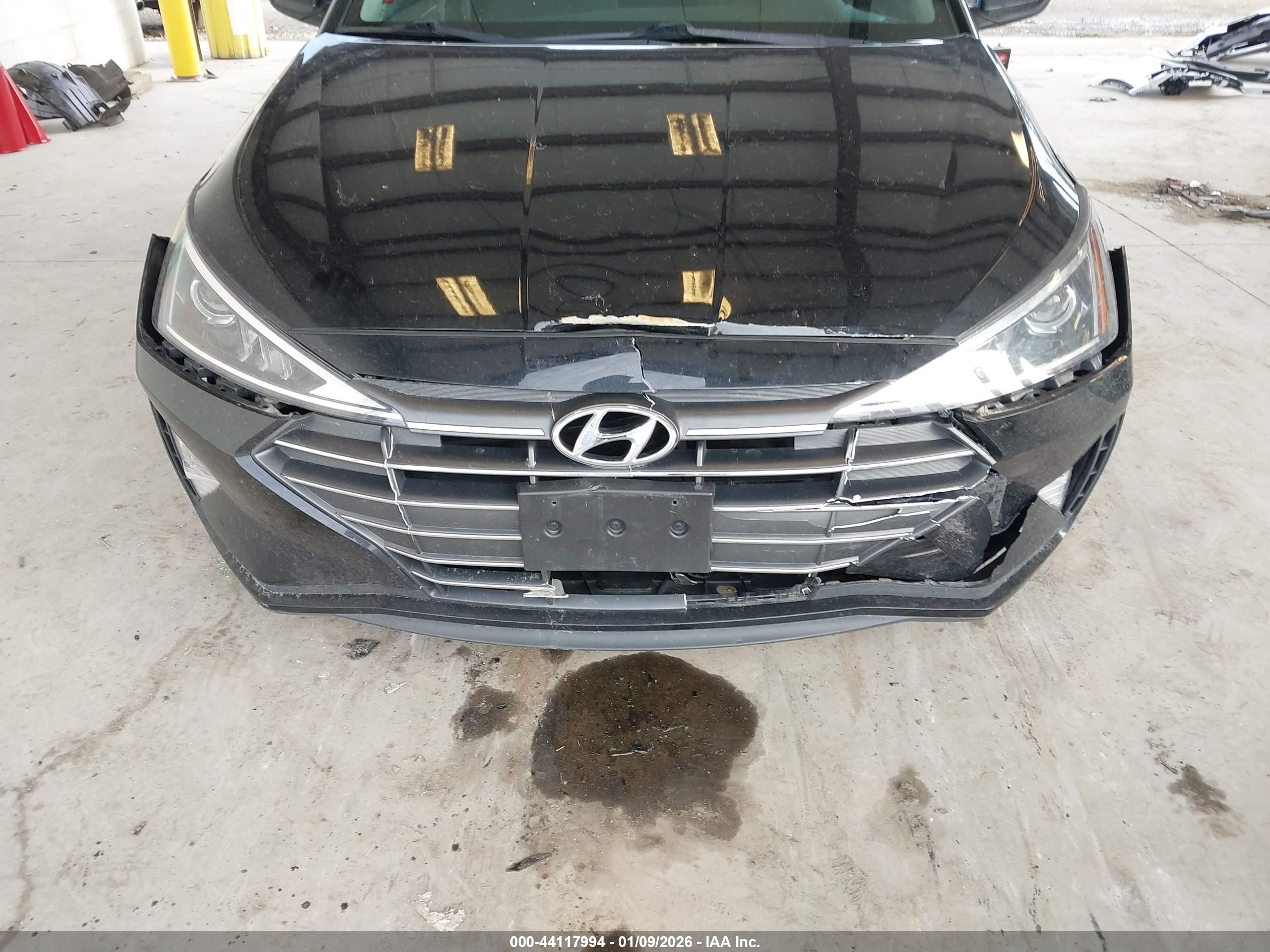 HYUNDAI ELANTRA image 6
