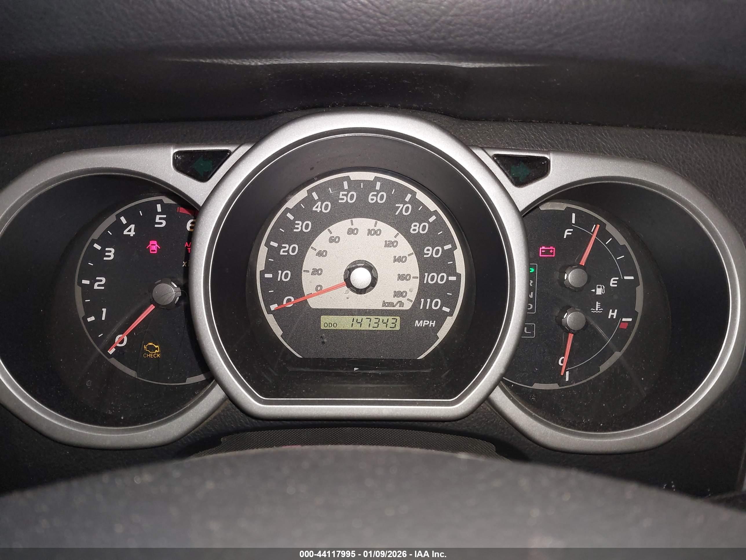 TOYOTA 4RUNNER image 7