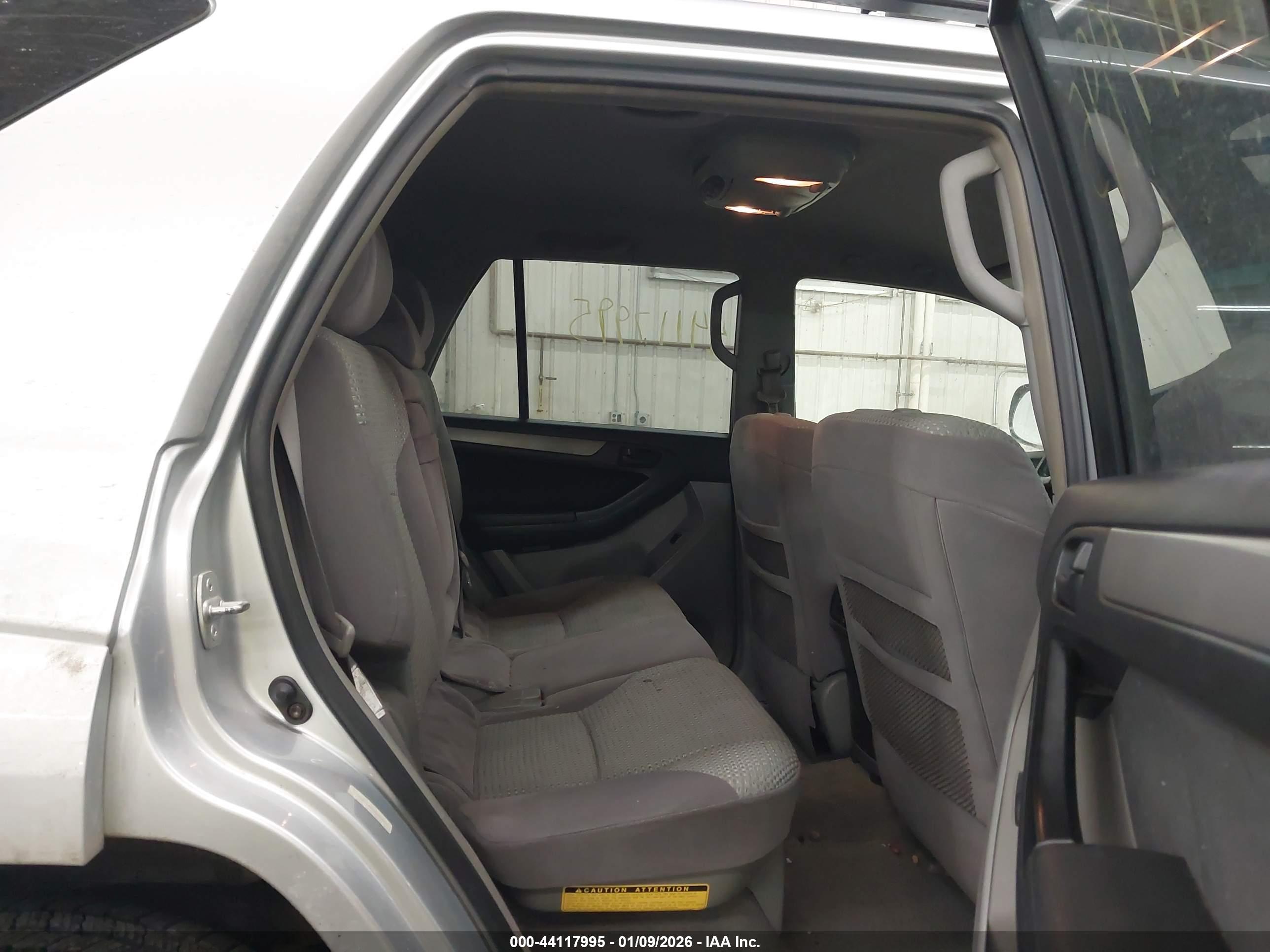 TOYOTA 4RUNNER image 8