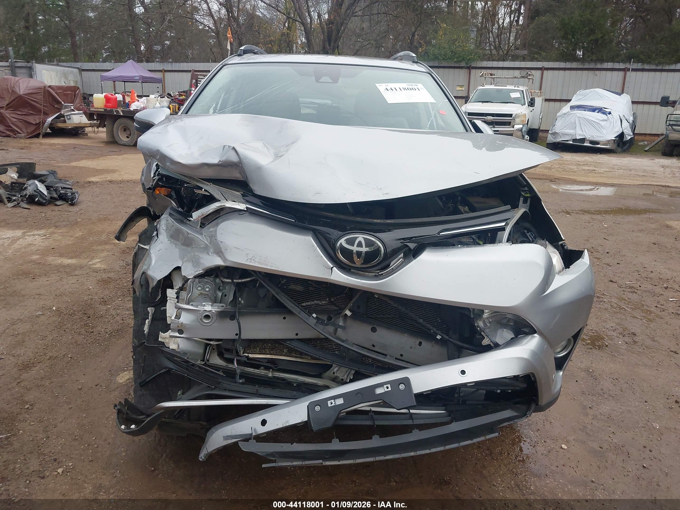 TOYOTA RAV4 image 6