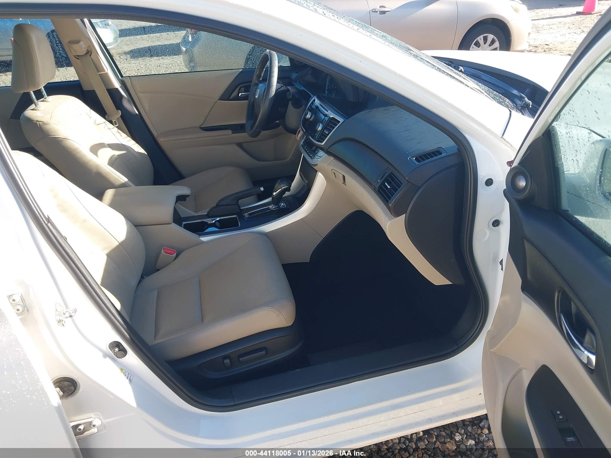 HONDA ACCORD image 5