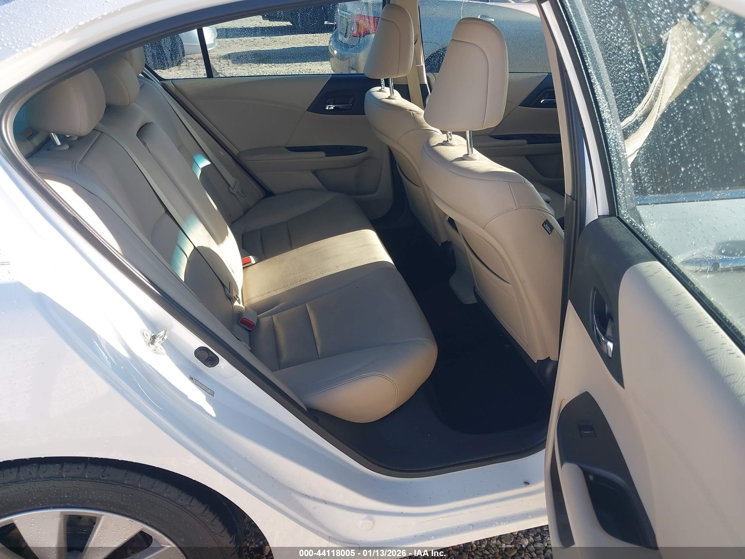 HONDA ACCORD image 8