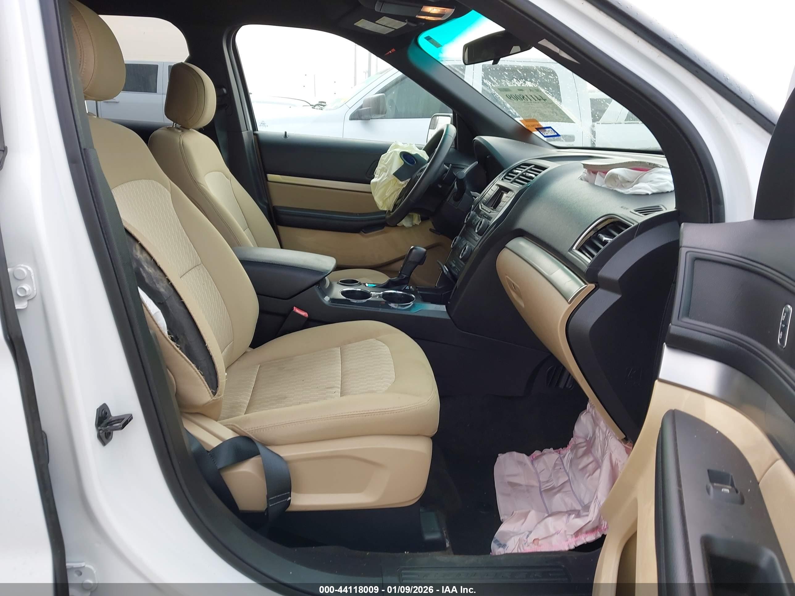 FORD EXPLORER image 5