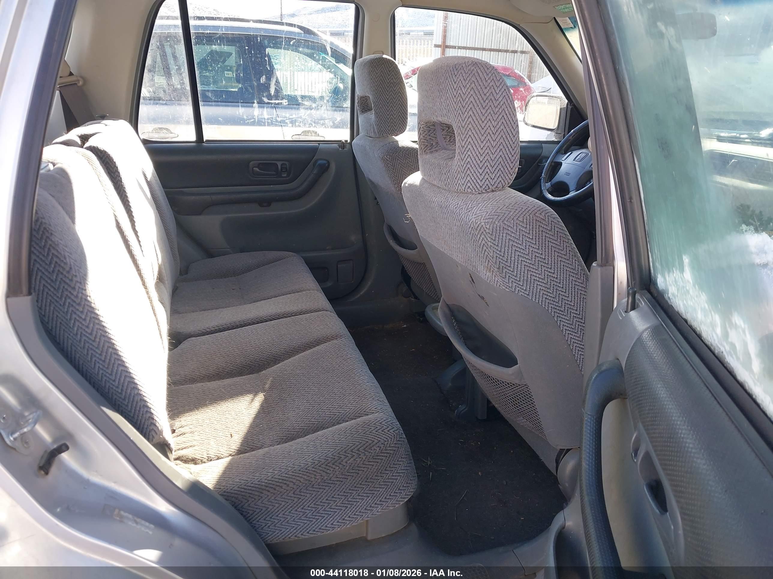 HONDA CR-V image 8