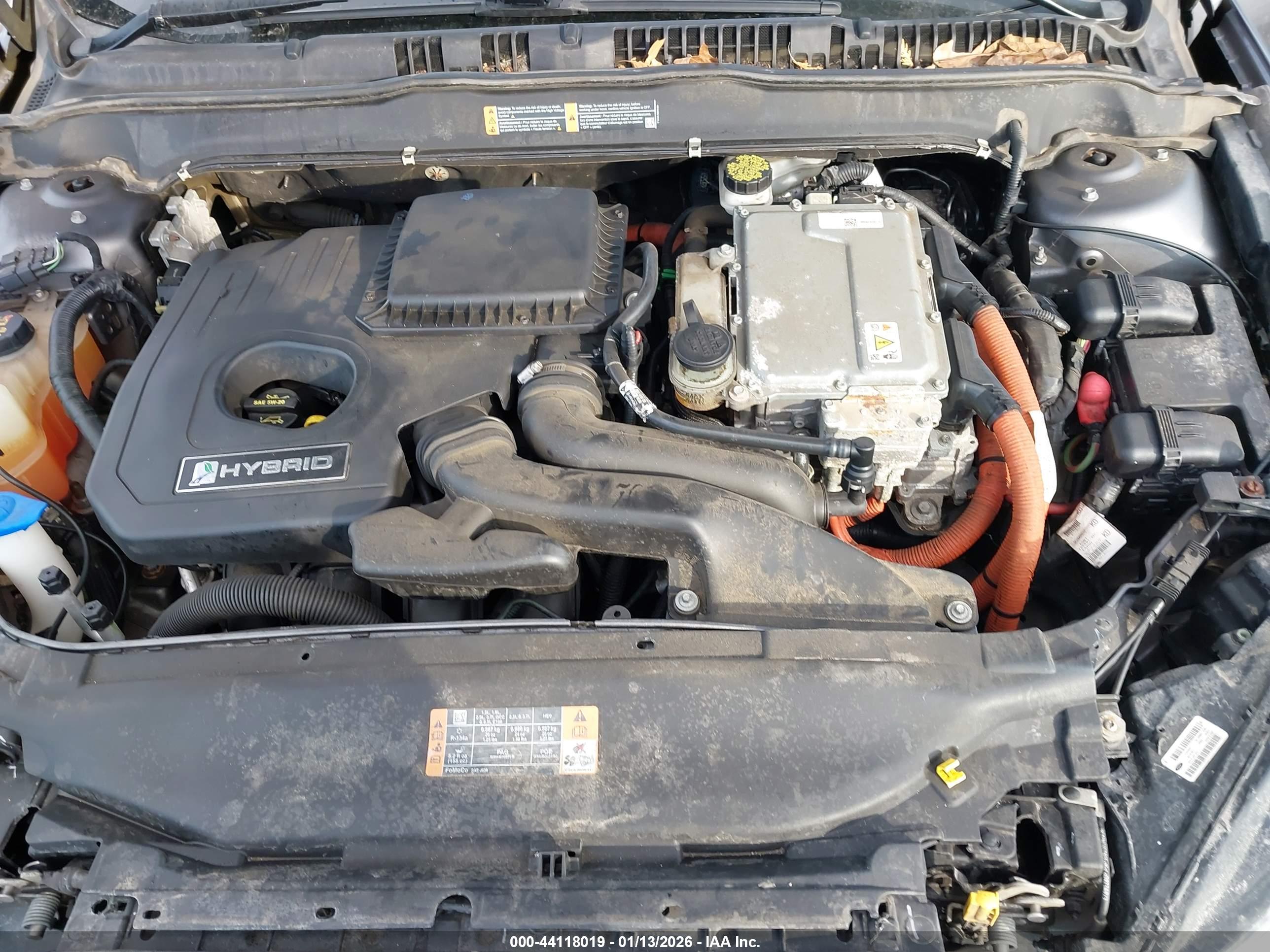 FORD FUSION image 10