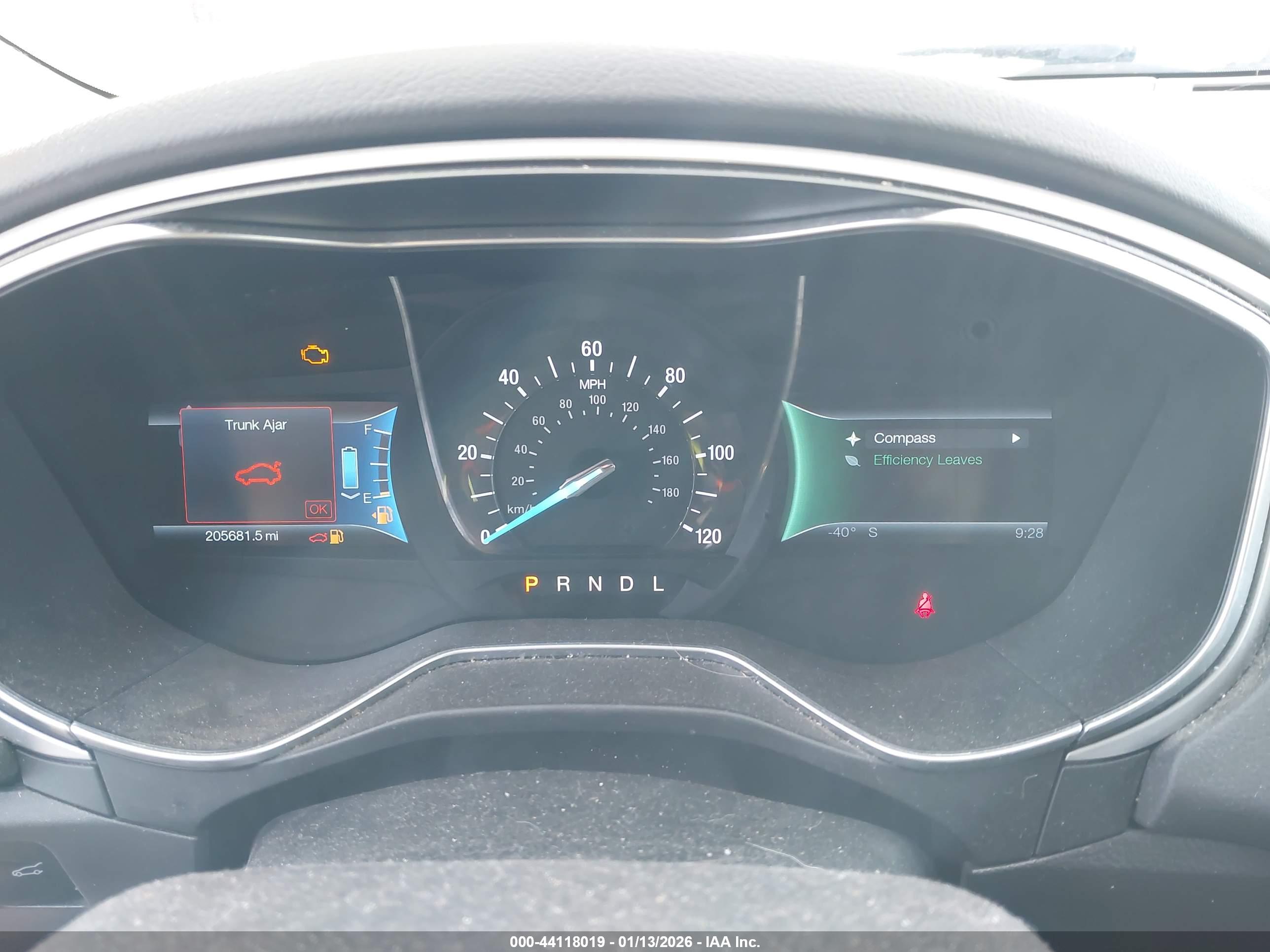FORD FUSION image 7