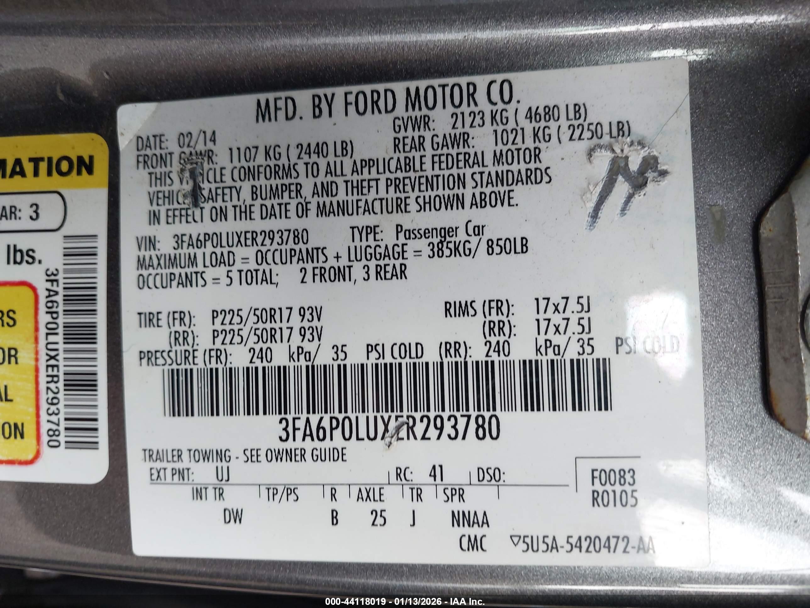 FORD FUSION image 9