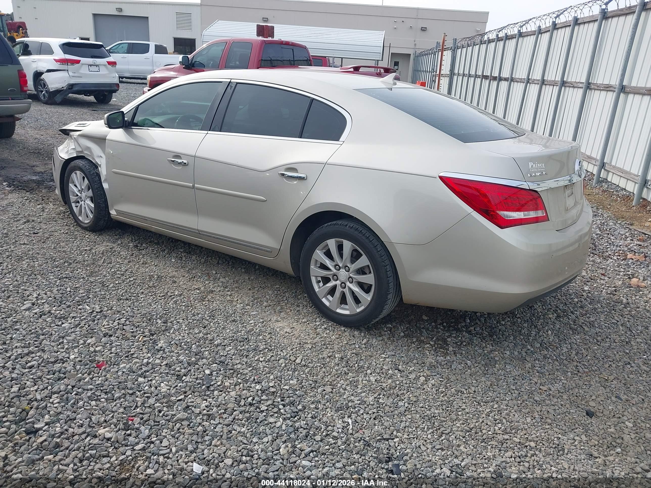BUICK LACROSSE image 3