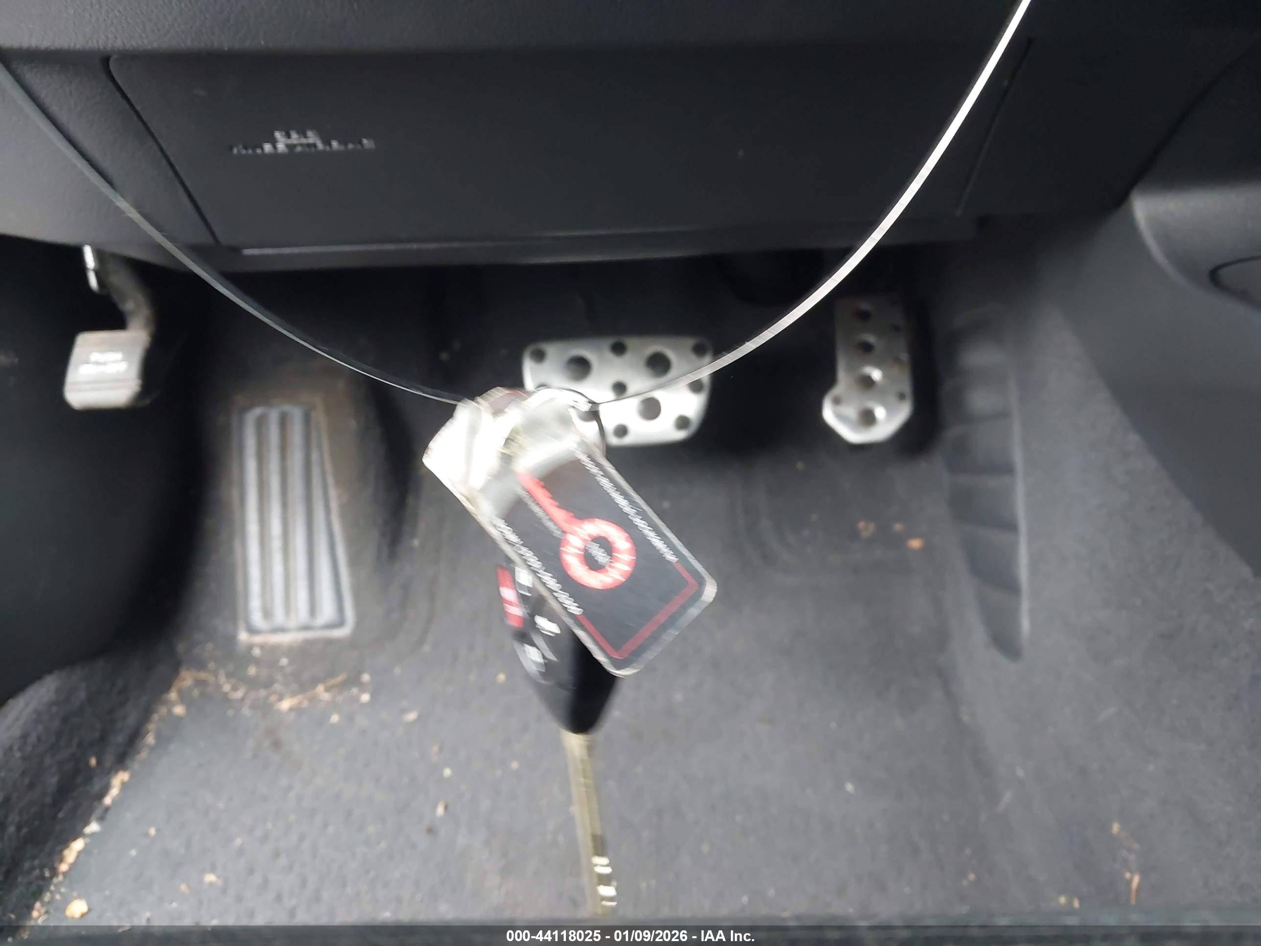 TOYOTA CAMRY image 11