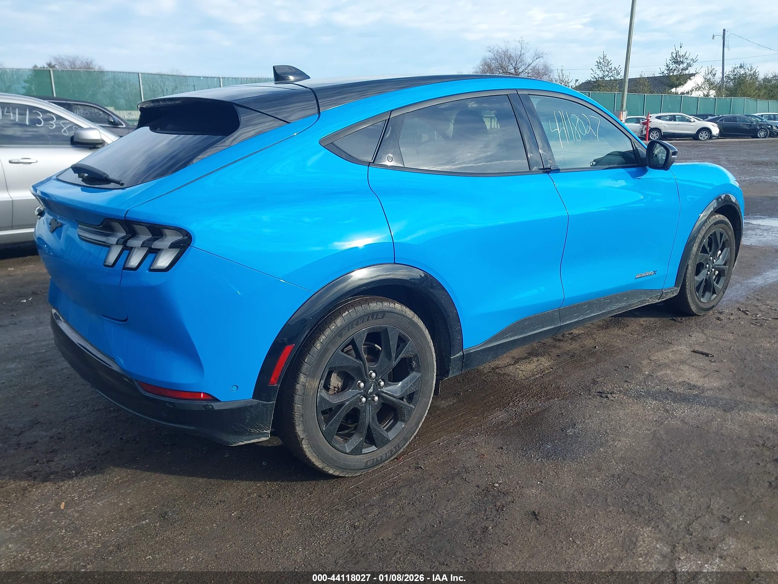 FORD MUSTANG image 4