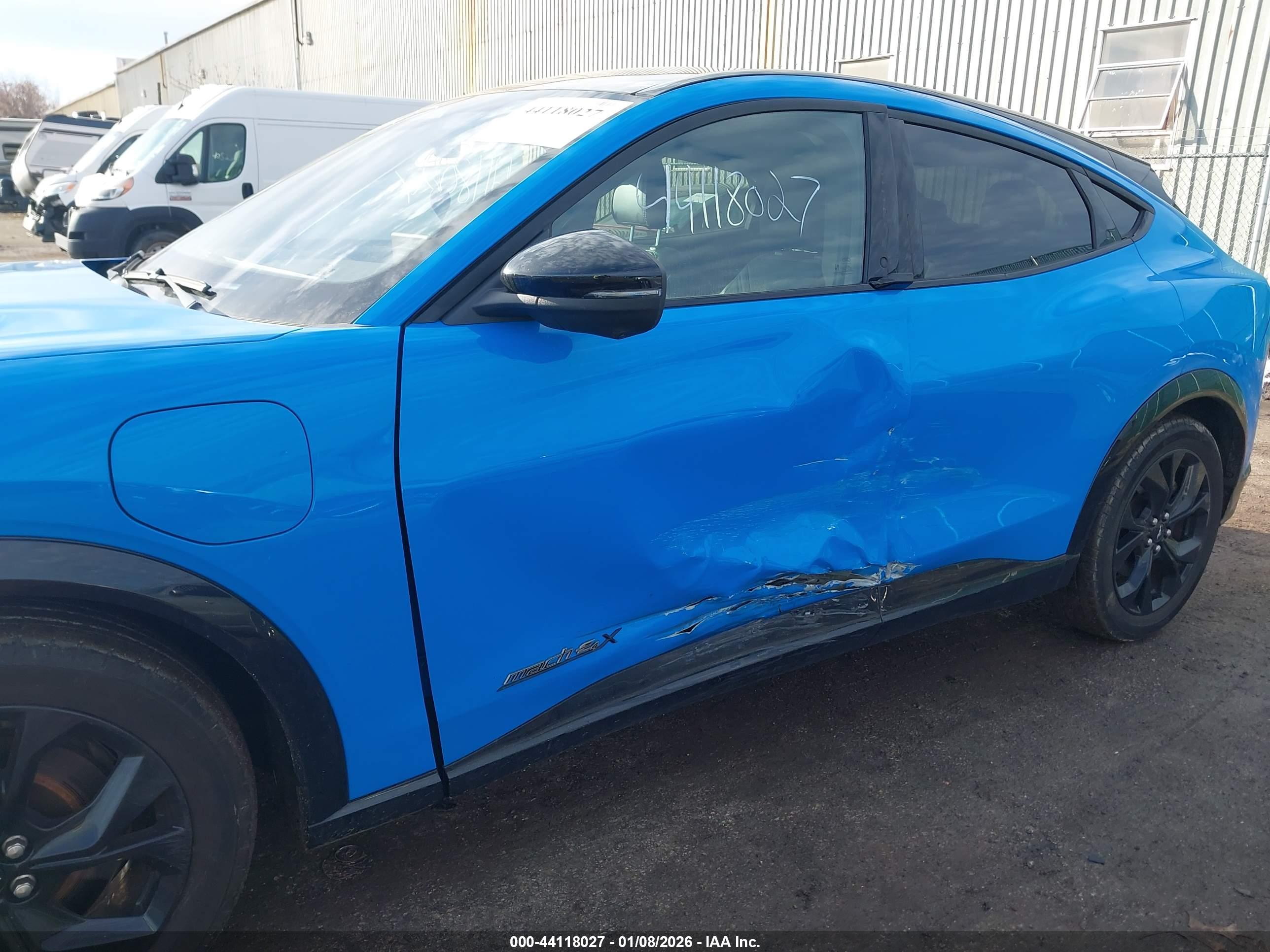 FORD MUSTANG image 6