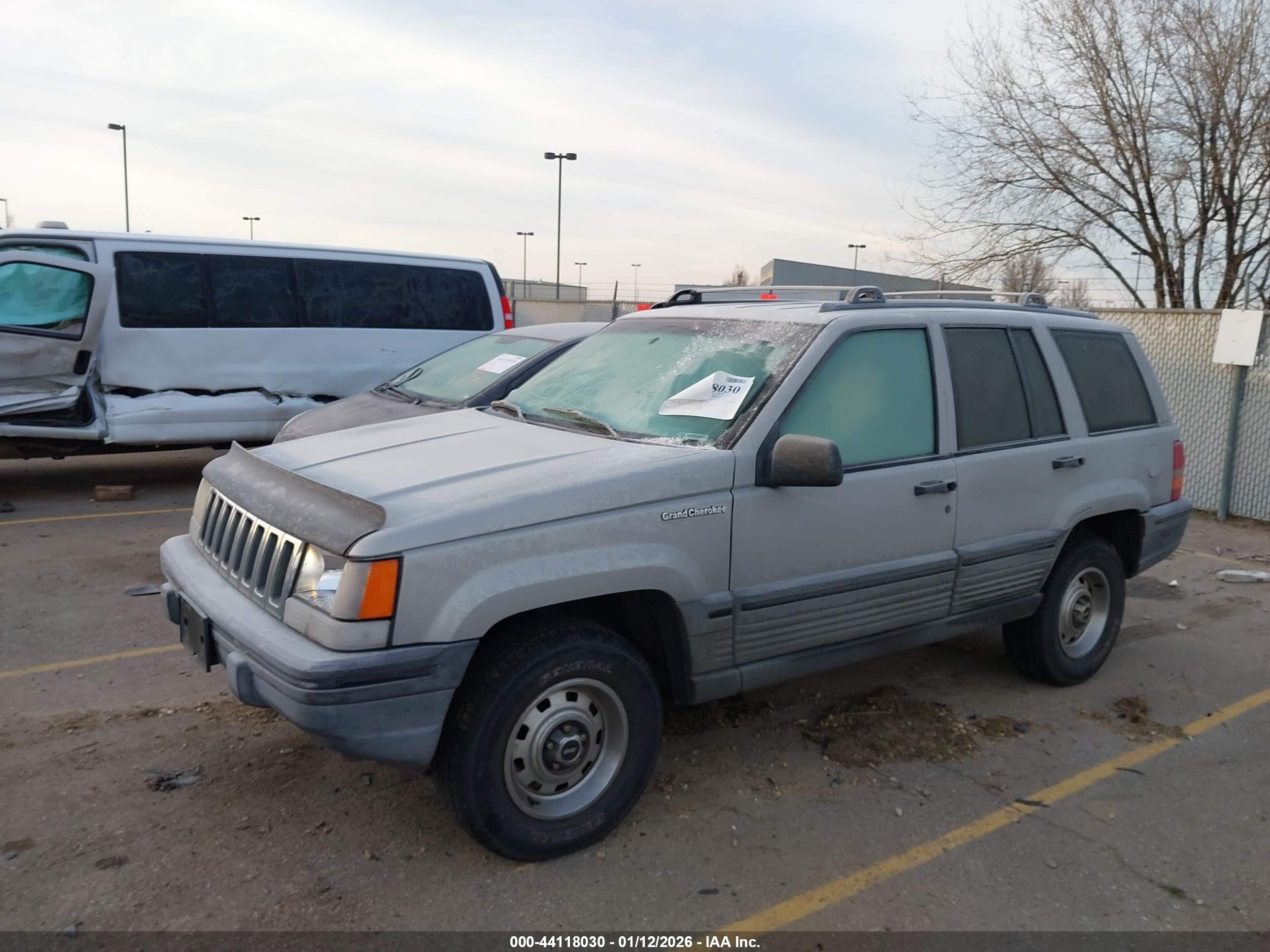 JEEP GRAND image 2