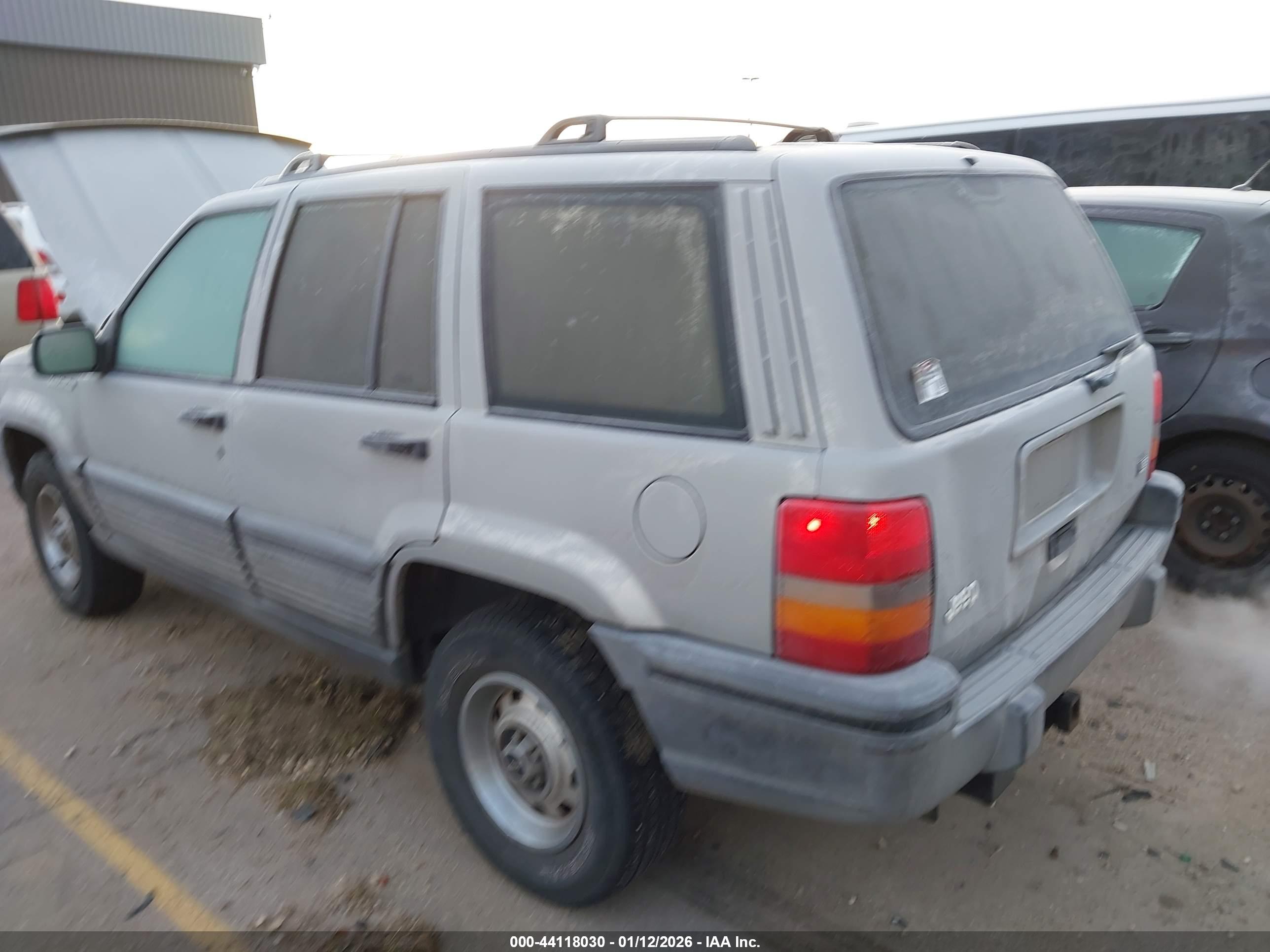 JEEP GRAND image 3