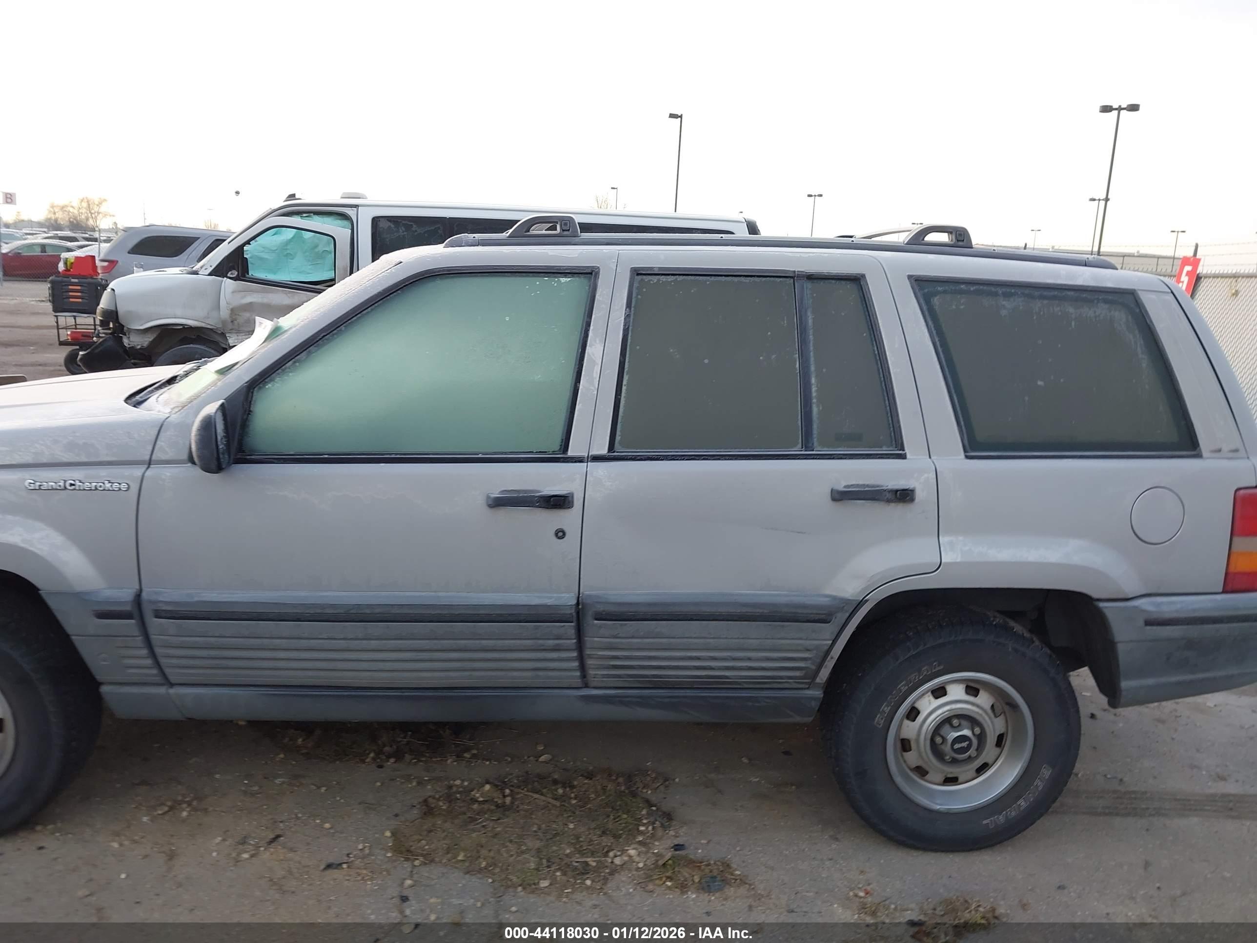 JEEP GRAND image 6