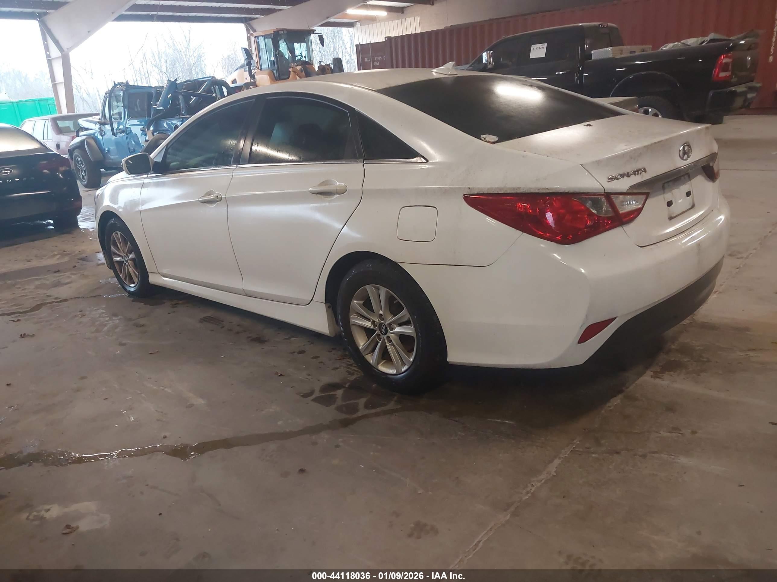 HYUNDAI SONATA image 3