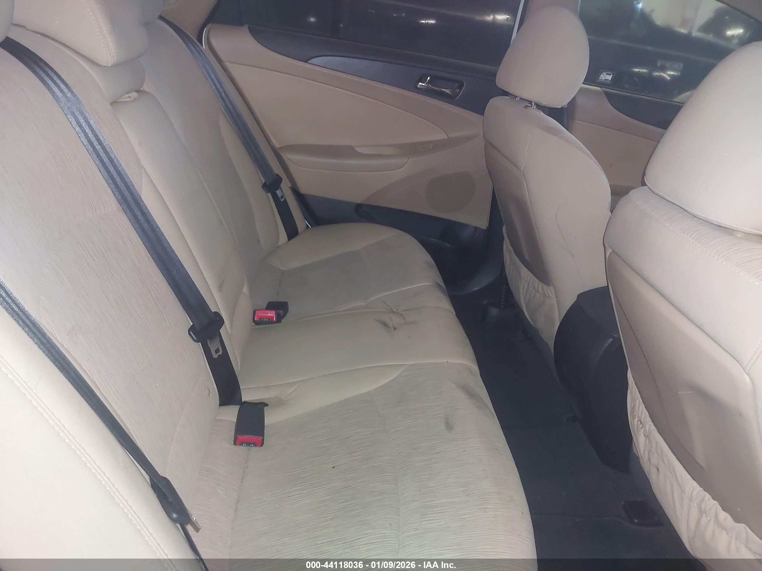 HYUNDAI SONATA image 8