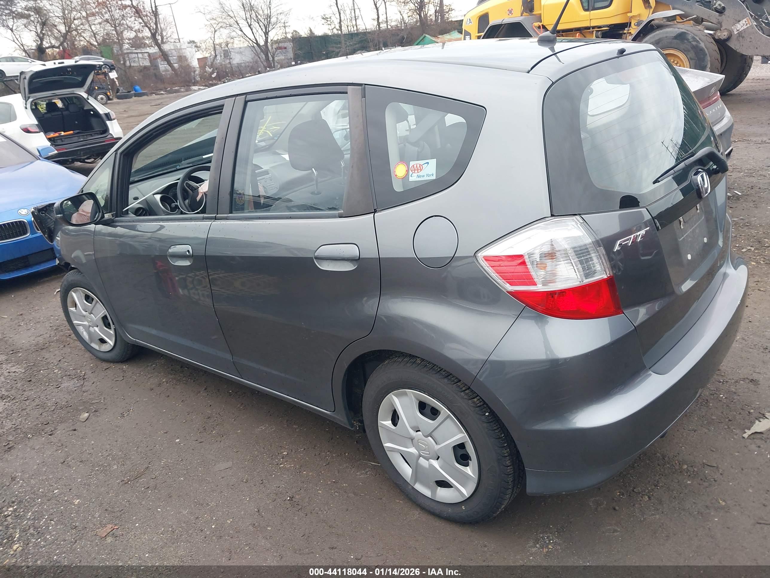 HONDA FIT image 3