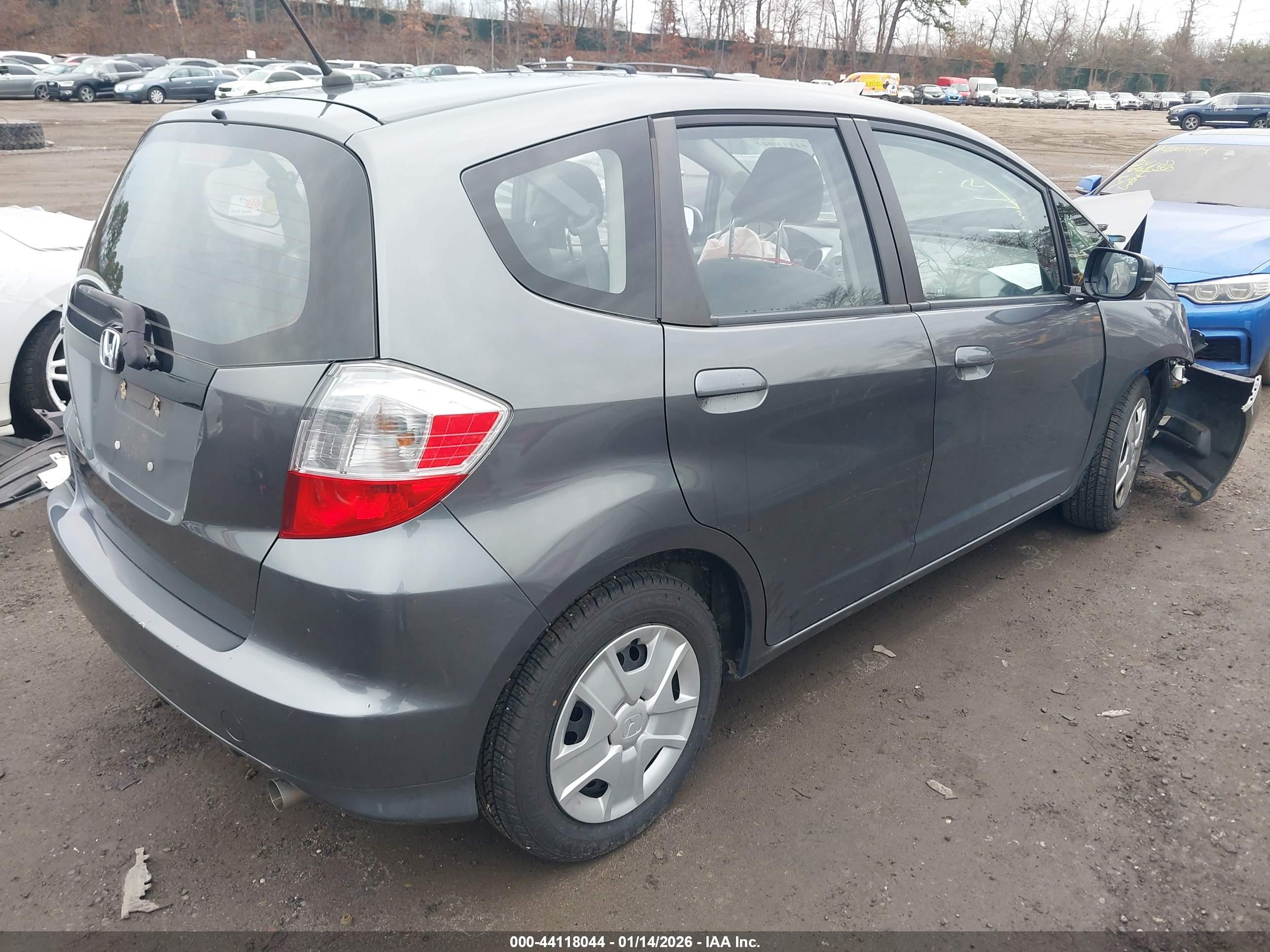 HONDA FIT image 4